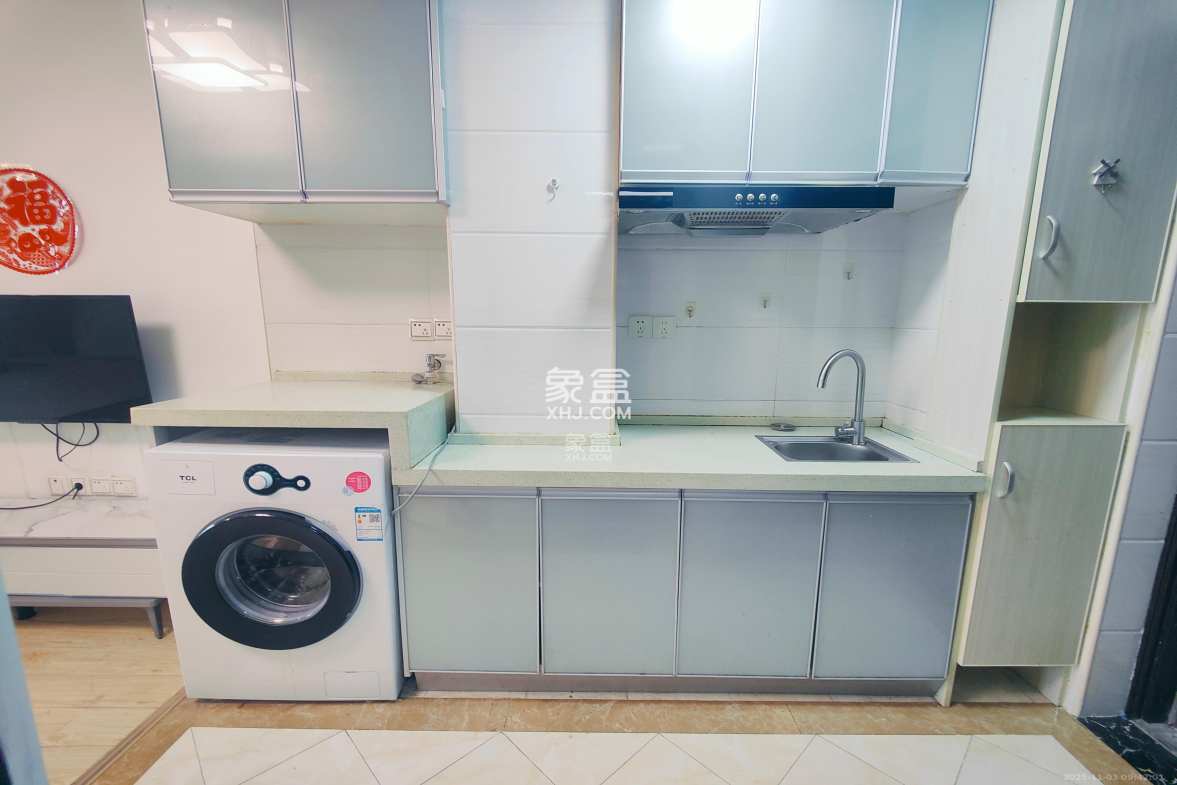 中建芙蓉嘉苑 1室1厅1卫 1100.0元/月 中建芙蓉嘉苑 1室1厅1卫 1100.0元/月室内图