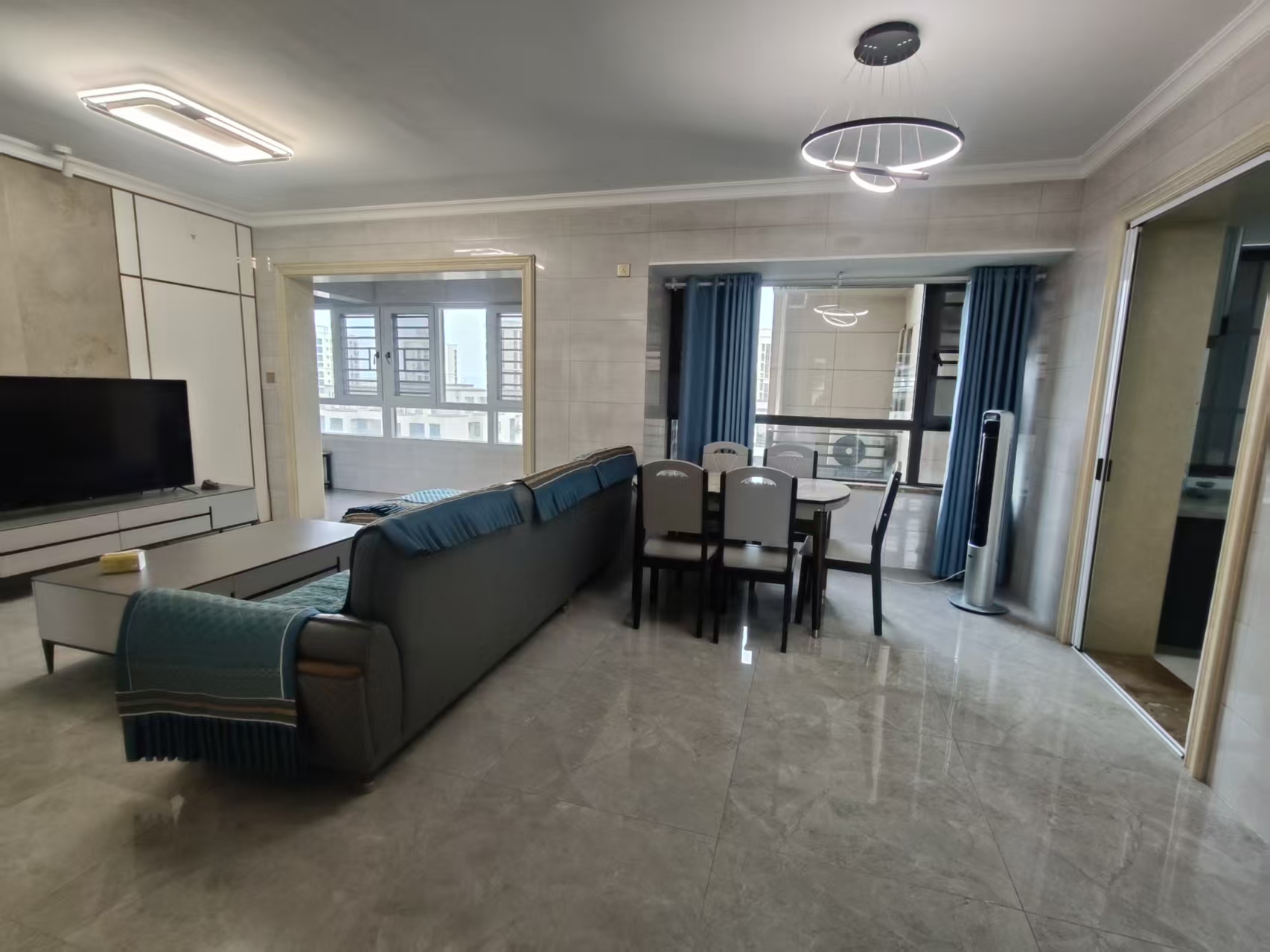 绿地海德公馆  1室0厅0卫    4500.0元/月