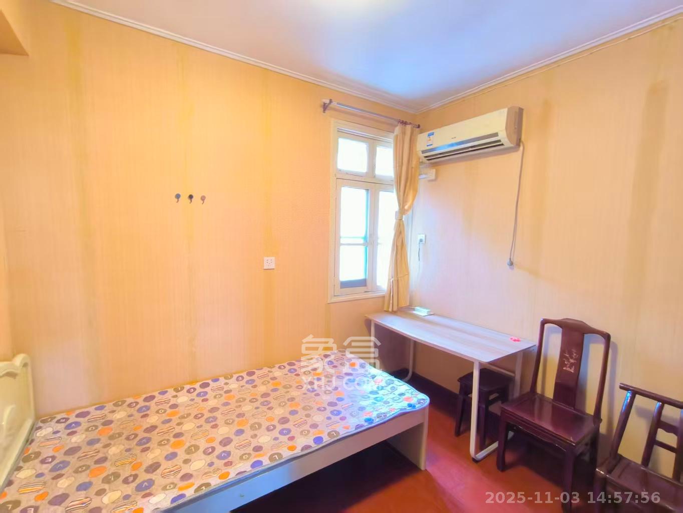 向韶村  3室2厅1卫    2080.0元/月室内图