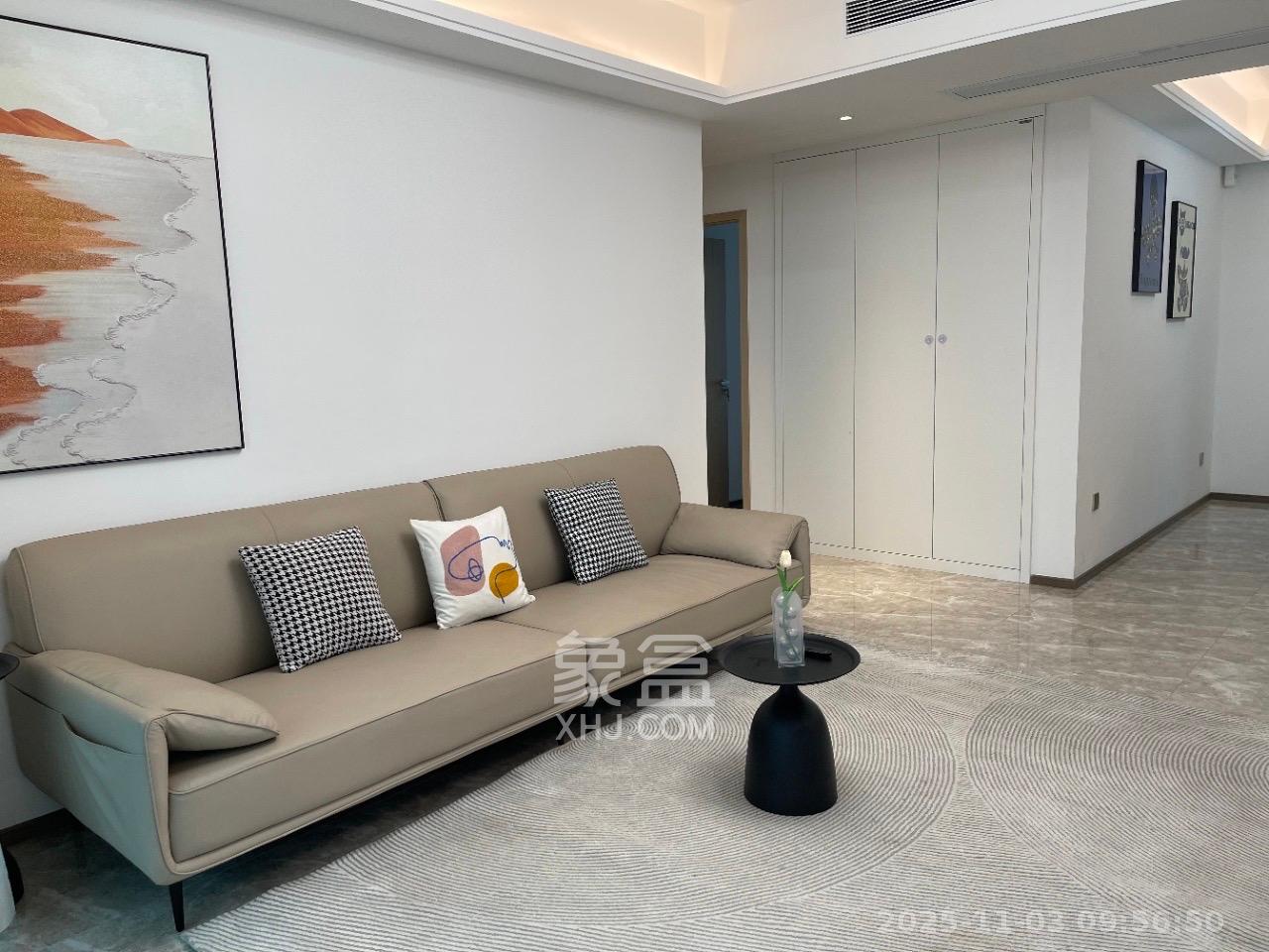 复地滨江金融中心  4室2厅2卫    5000.0元/月室内图