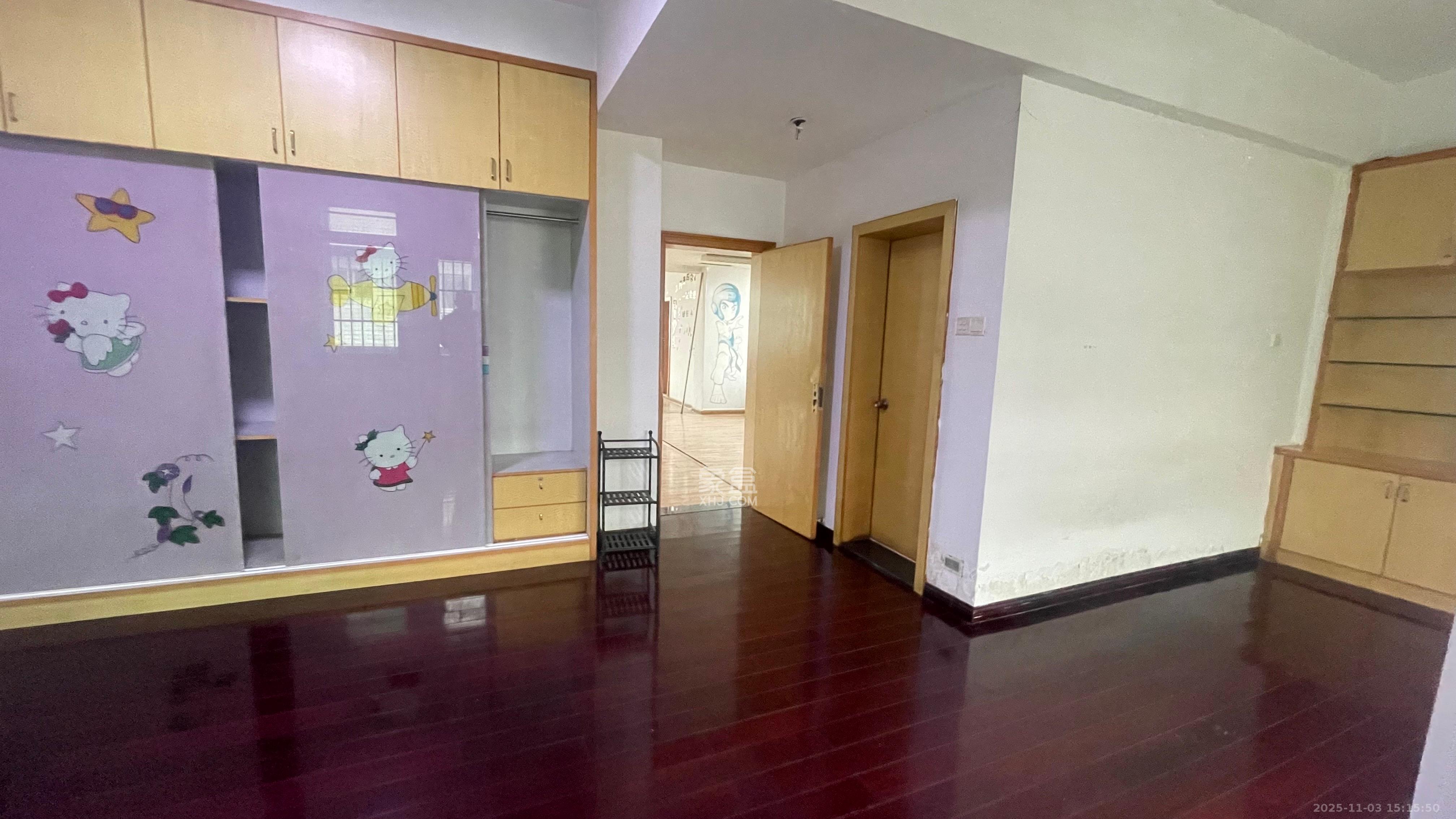 红星糖酒城 5室2厅1卫 3300.0元/月 红星糖酒城 5室2厅1卫 3300.0元/月室内图