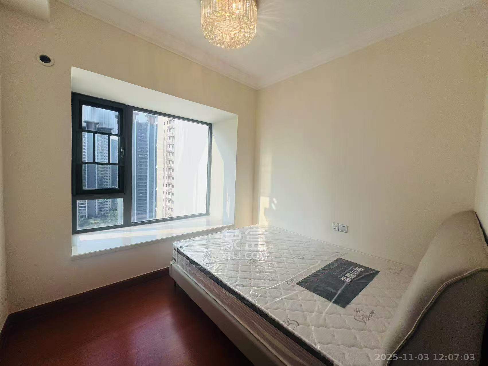 恒大文化旅游城A区  3室2厅2卫    2000.0元/月室内图