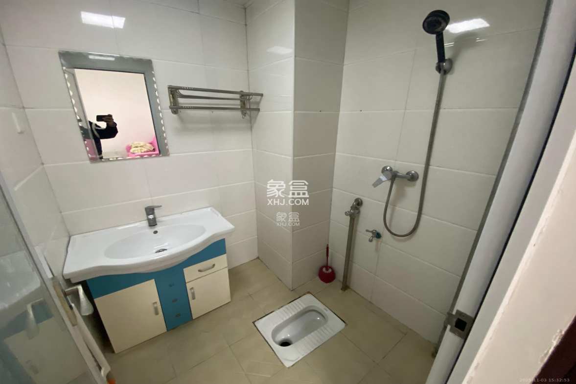 阳光锦城 2室1厅1卫 1800.0元/月 阳光锦城 2室1厅1卫 1800.0元/月室内图