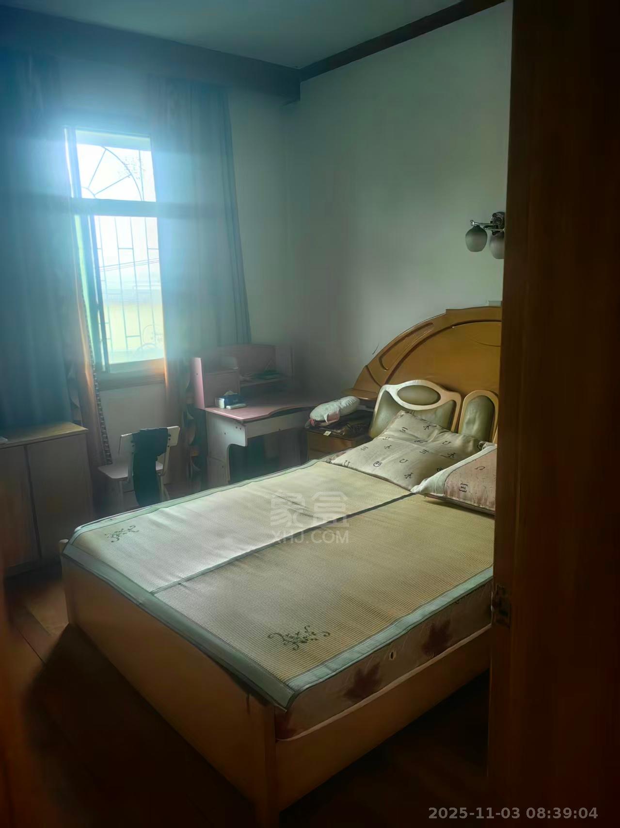 人民北路散盘 2室2厅1卫 900.0元/月 人民北路散盘 2室2厅1卫 900.0元/月室内图