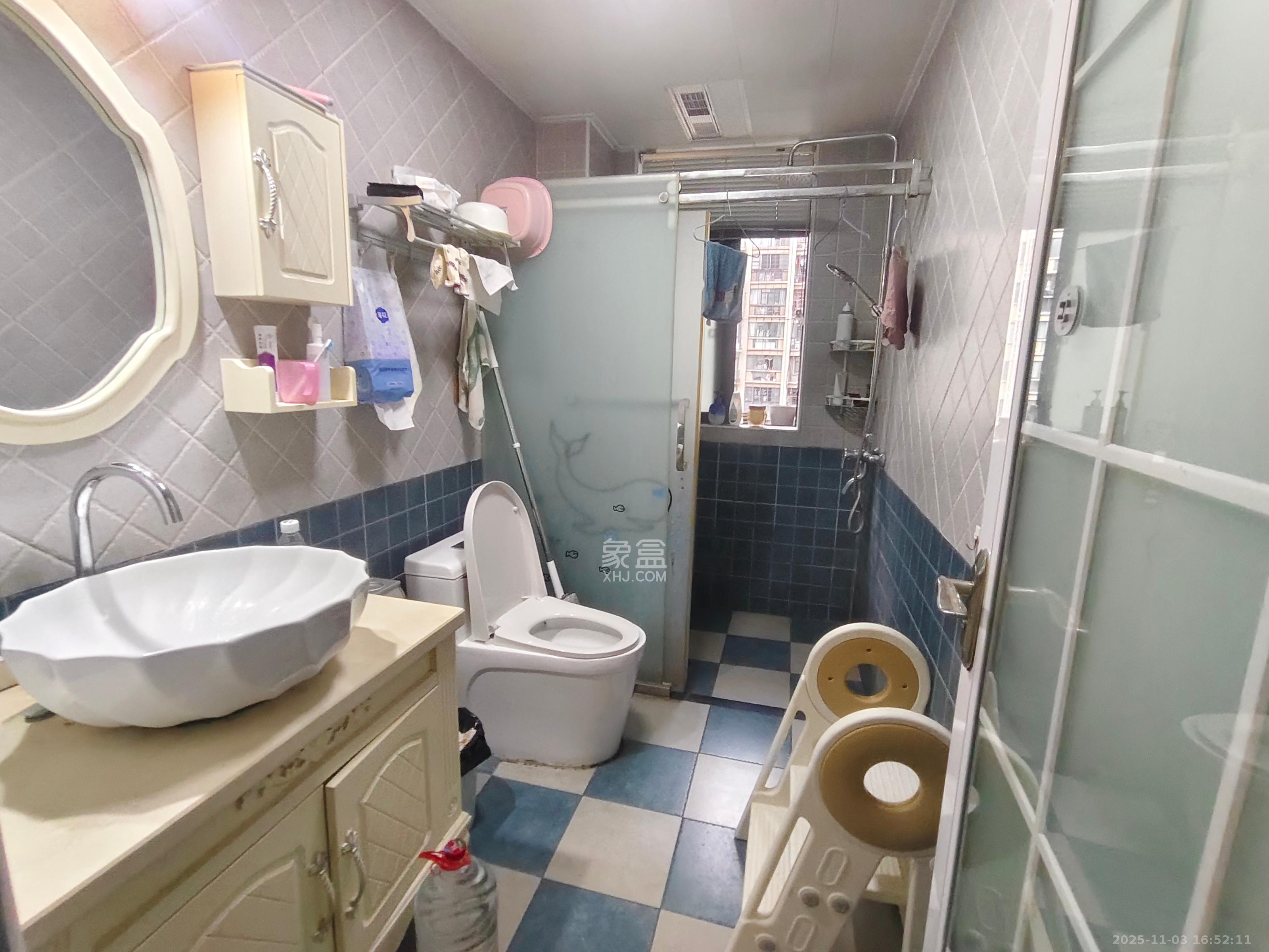 阳光丽城一期 4室2厅2卫 4000.0元/月 阳光丽城一期 4室2厅2卫 4000.0元/月室内图