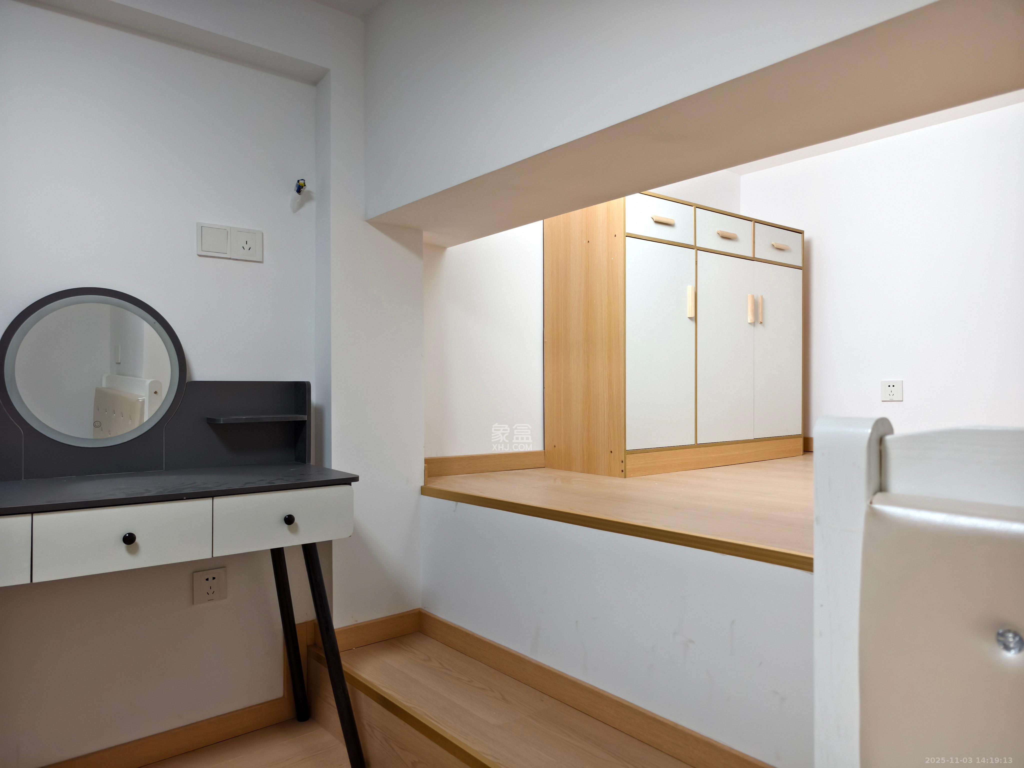 力高凤凰新天 2室2厅1卫 2300.0元/月 力高凤凰新天 2室2厅1卫 2300.0元/月室内图