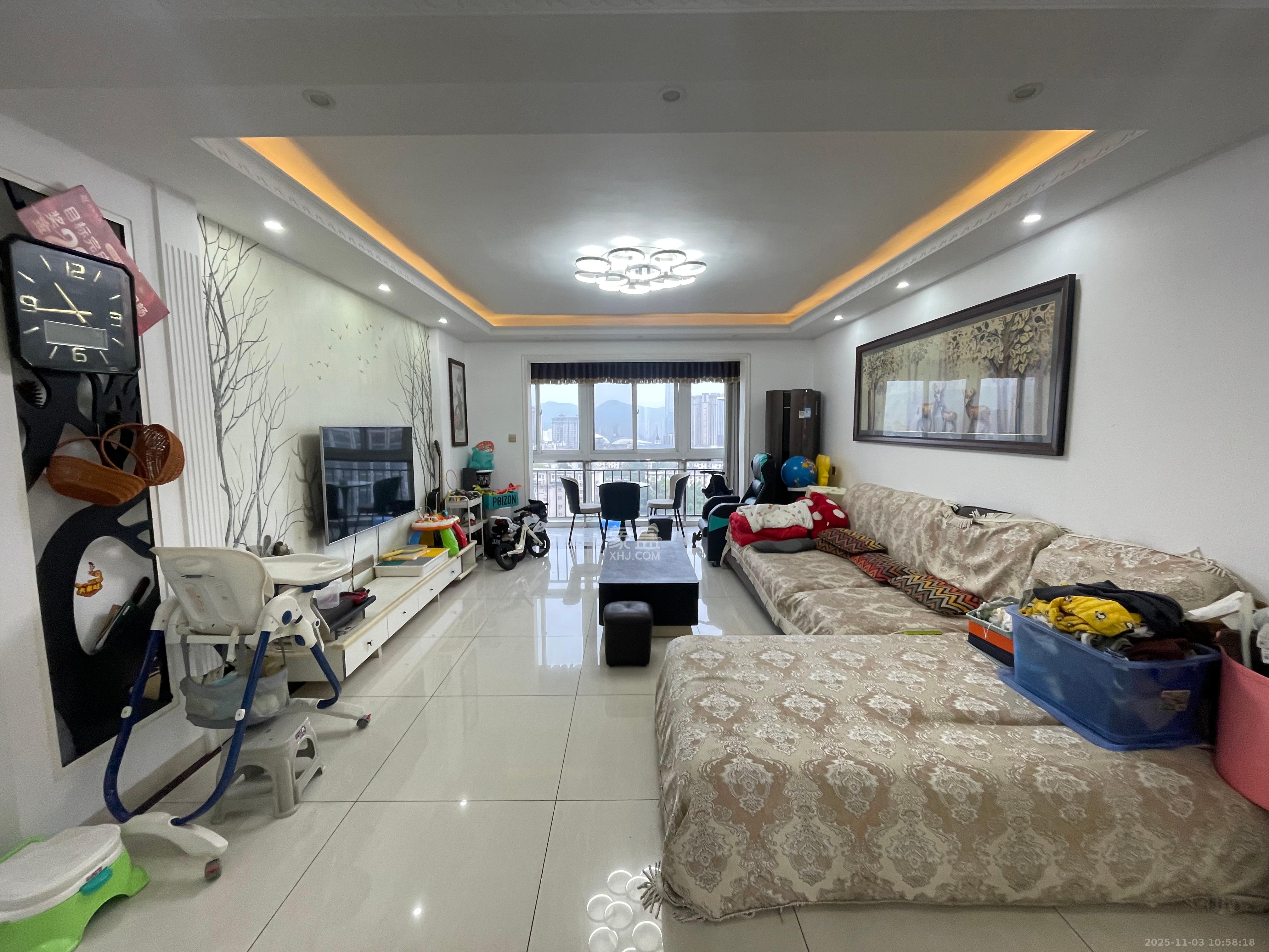 麓景裕园  2室2厅1卫    2500.0元/月