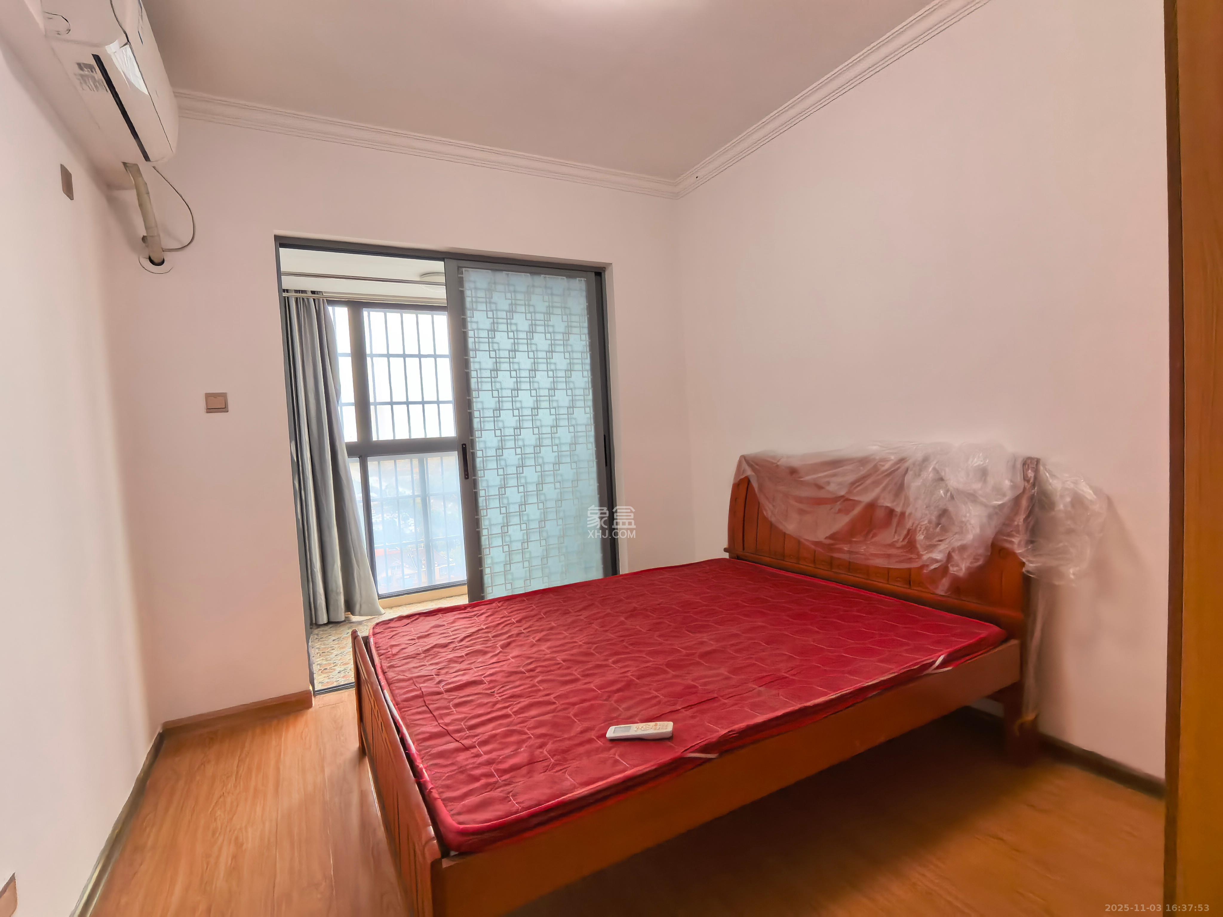 雄新水印廊桥（雄新华府）  1室2厅1卫    2200.0元/月室内图