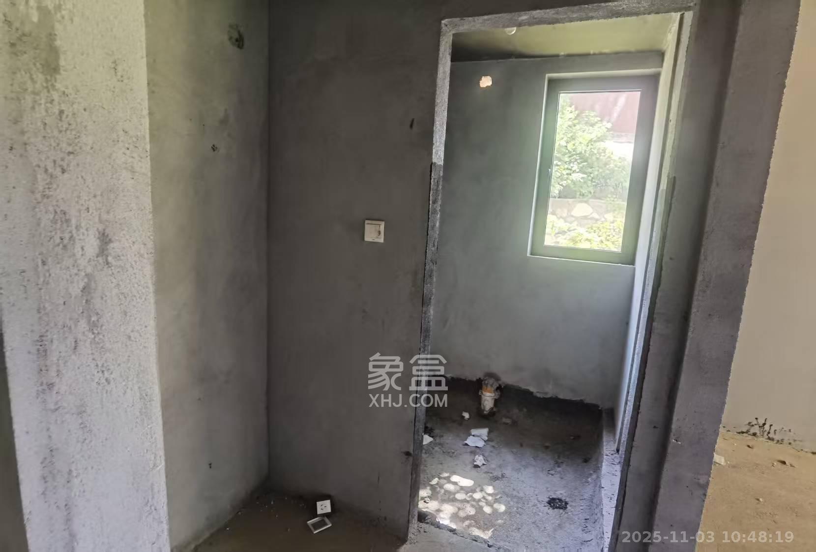 和泓桃李春风 2室2厅1卫 51.8万 和泓桃李春风 2室2厅1卫 51.8万卫生间