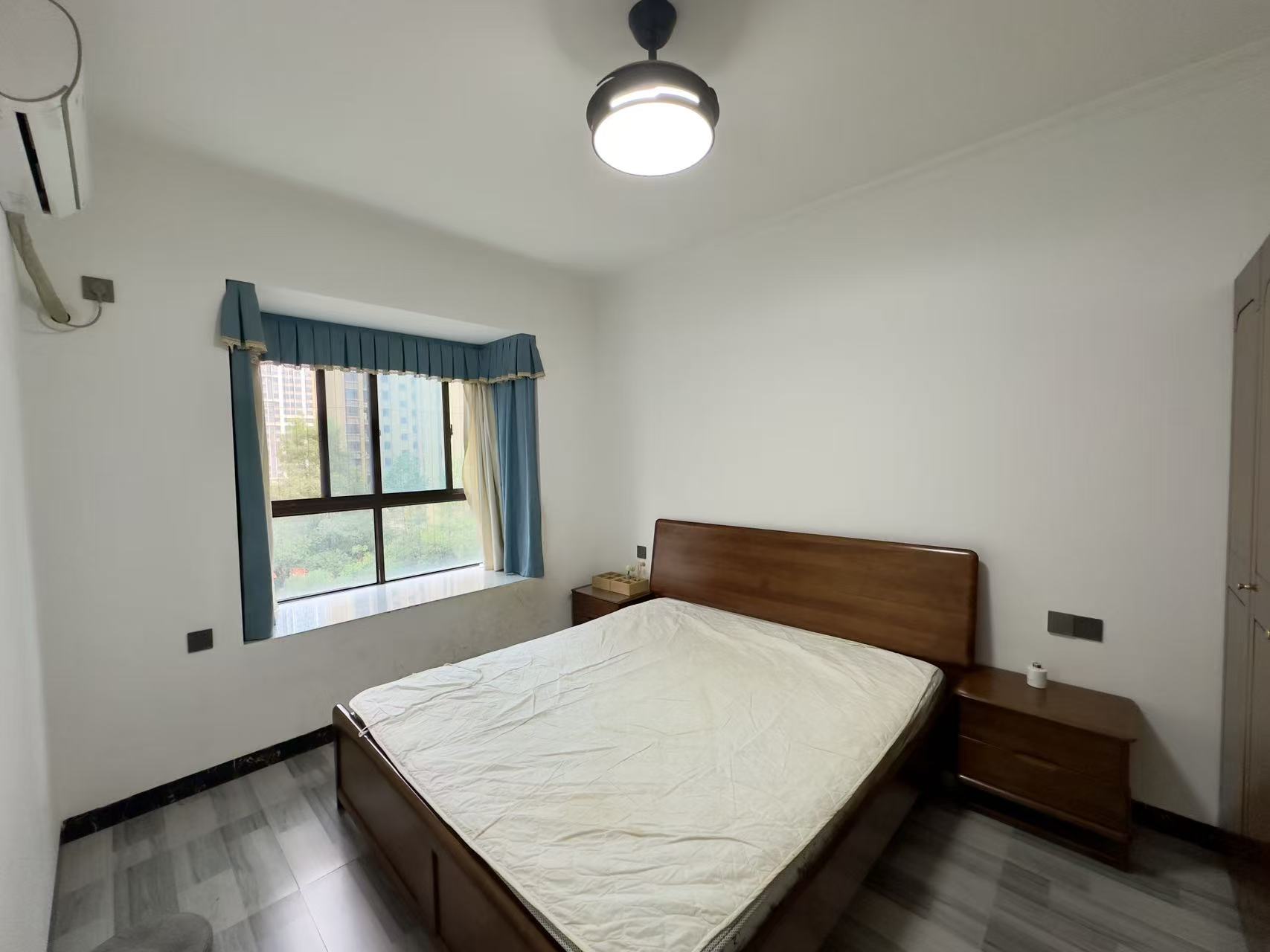 英伦星海湾 2室0厅0卫 2100.0元/月 英伦星海湾 2室0厅0卫 2100.0元/月室内图