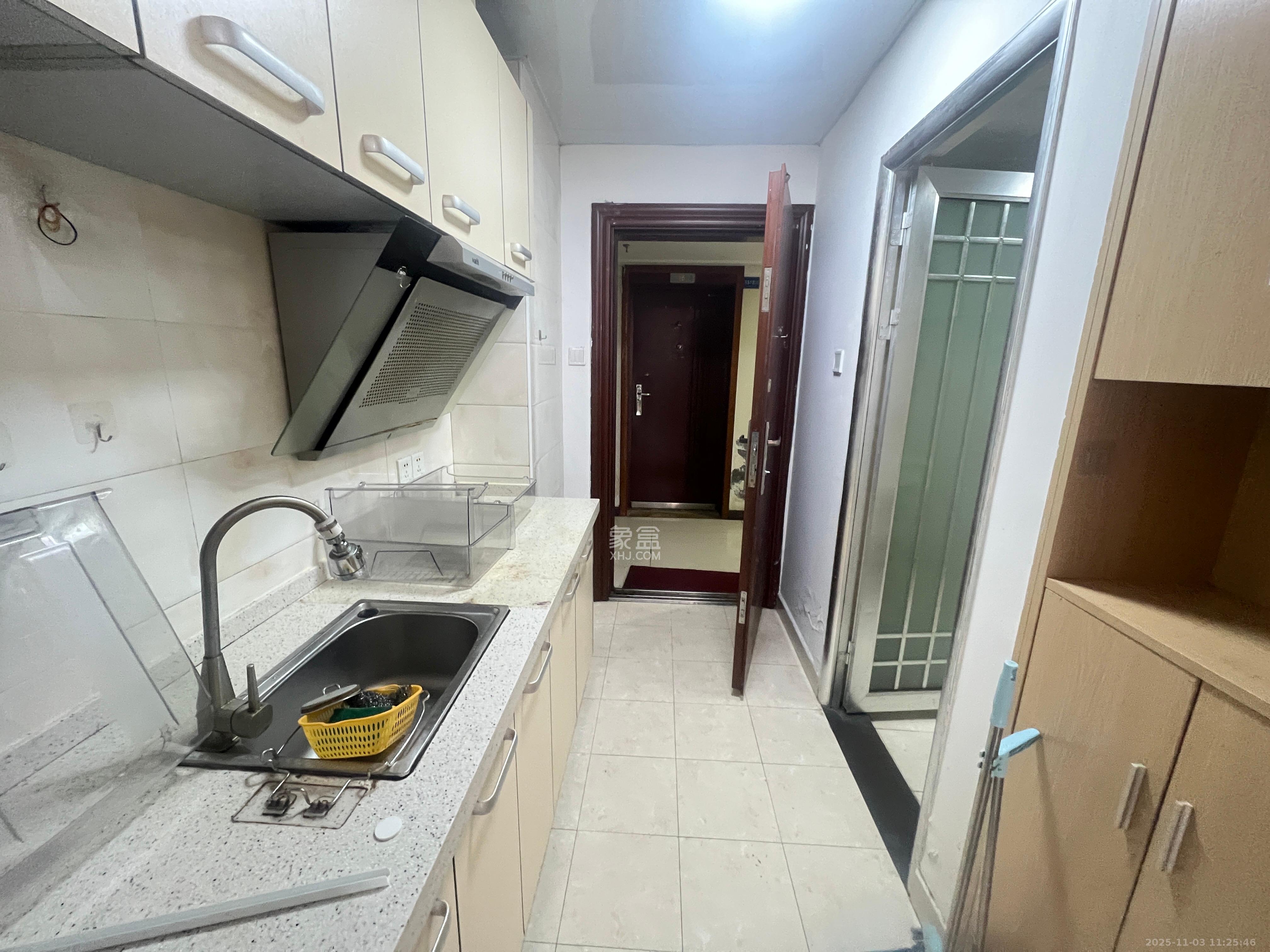 保利麓谷林语I区  1室1厅1卫    1400.0元/月室内图