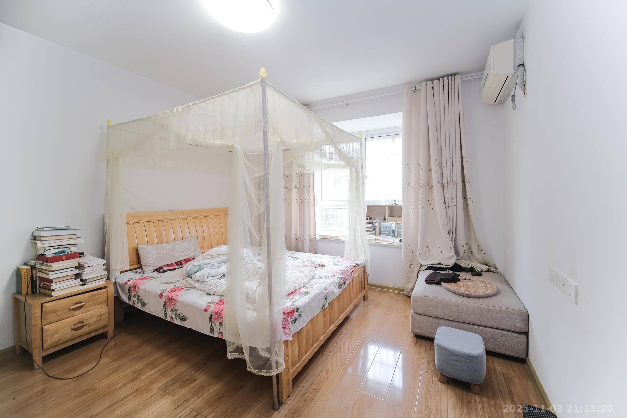 长丰星城  4室2厅2卫    89.0万卧室