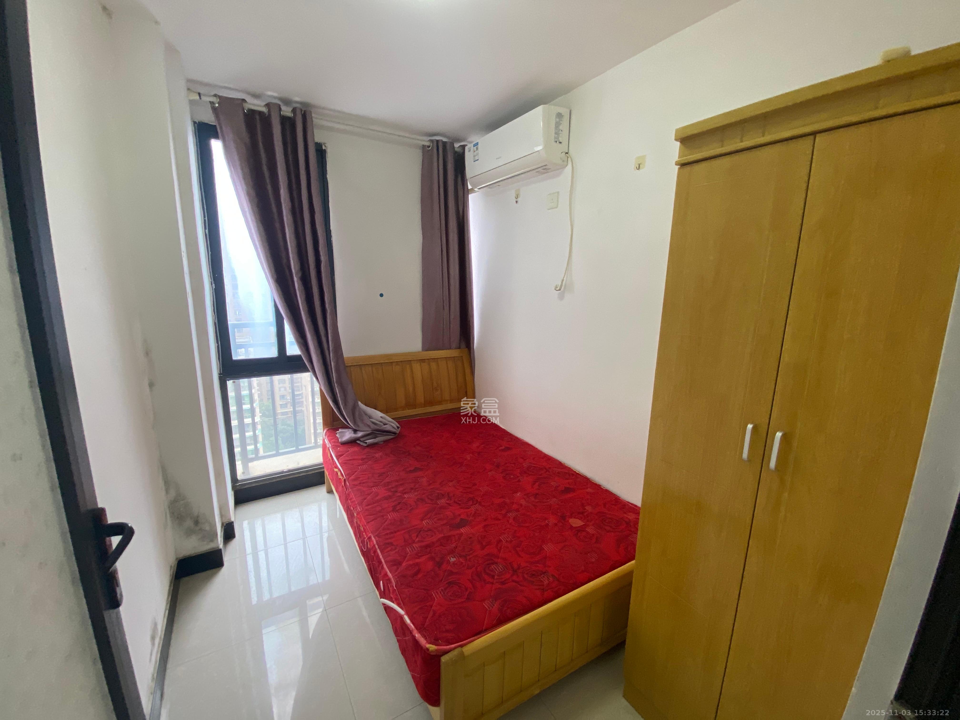 阳光锦城  2室1厅1卫    1800.0元/月室内图