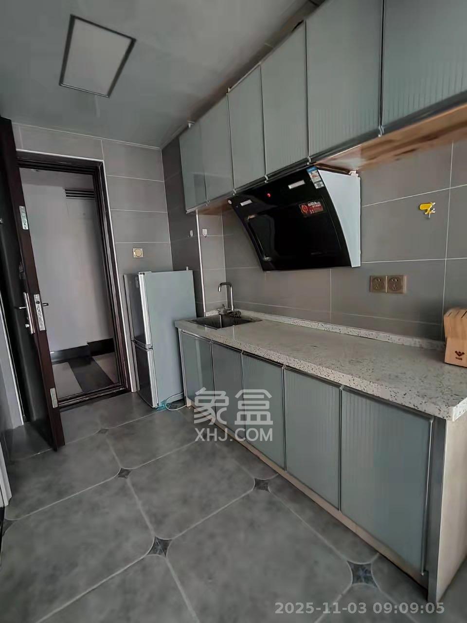 恒泰广场 1室1厅1卫 1500.0元/月 恒泰广场 1室1厅1卫 1500.0元/月室内图