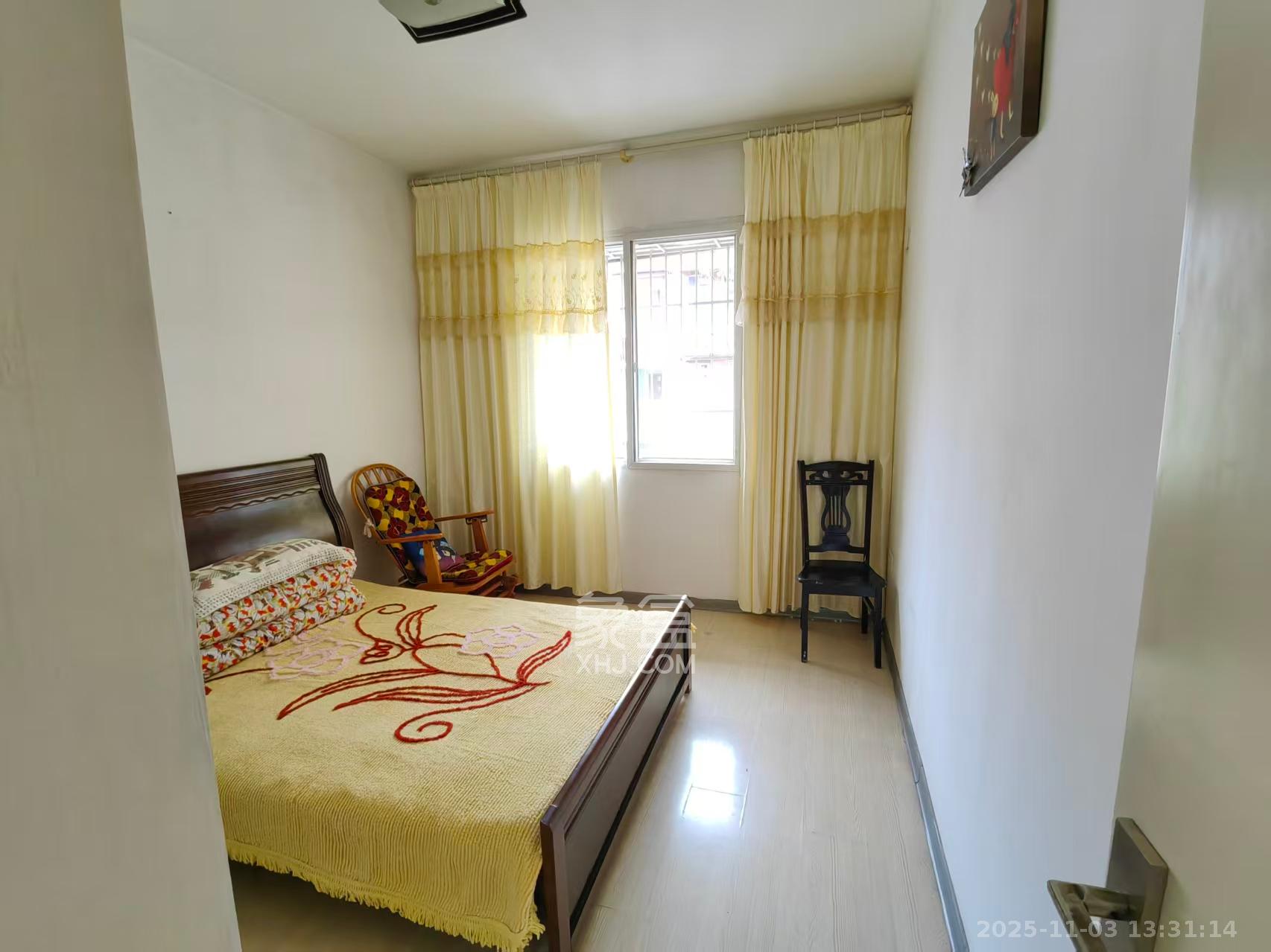 水泵厂宿舍  2室1厅1卫    1400.0元/月室内图