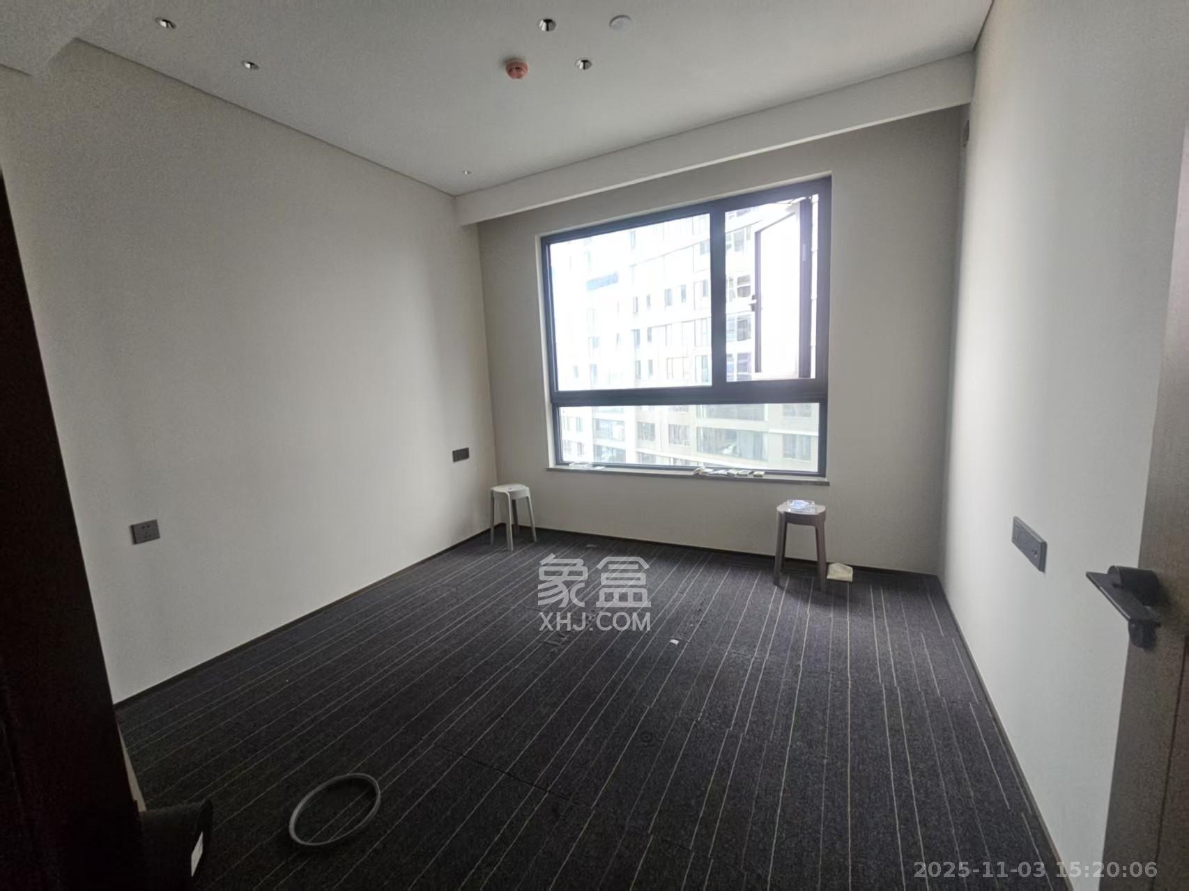 长沙悦府（华润万象城）  4室2厅3卫    12500.0元/月室内图