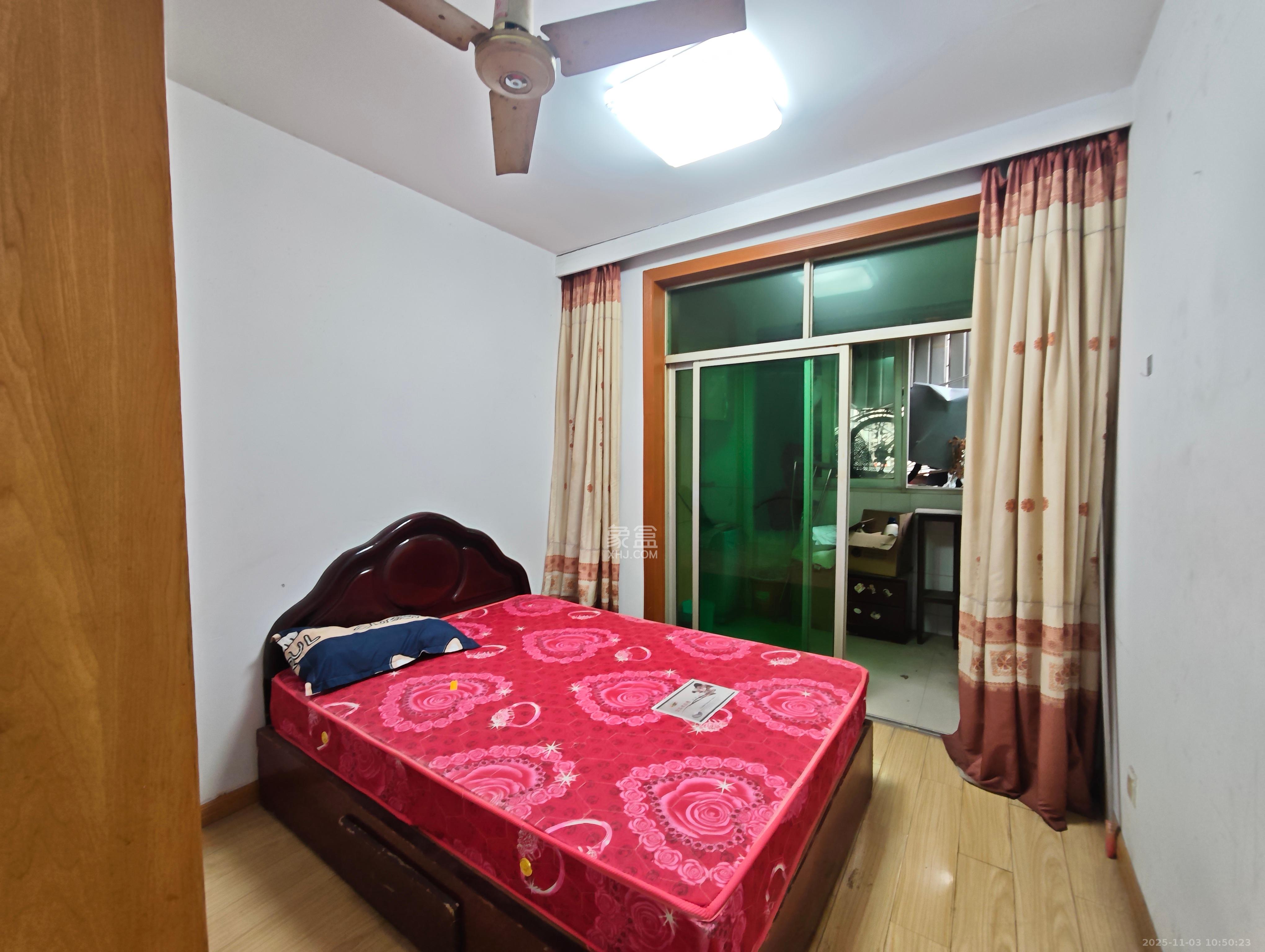 韵景商居  2室1厅1卫    1600.0元/月室内图