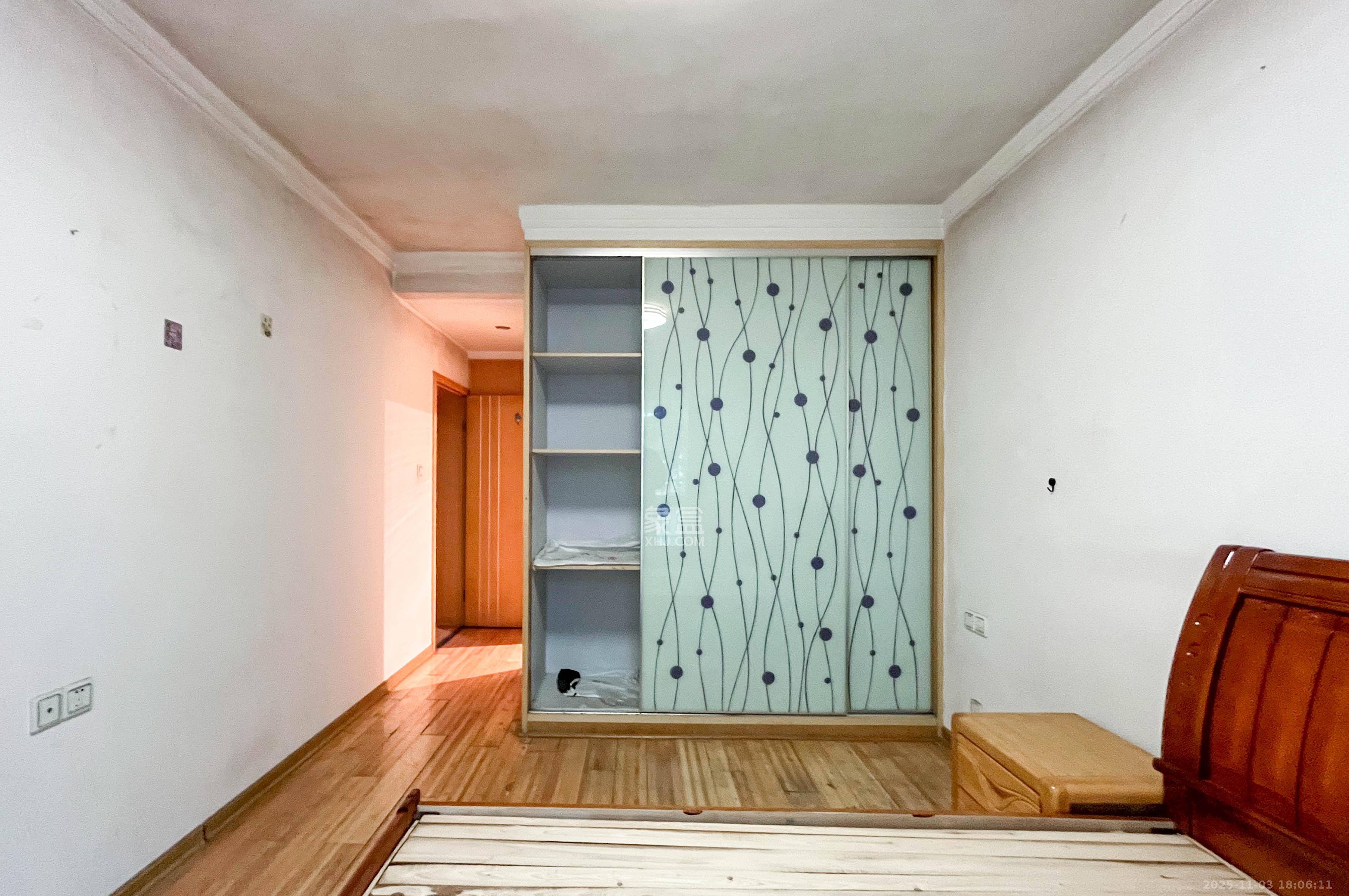 恩瑞麓山名园（龙王港小区）  3室2厅2卫    78.0万其他