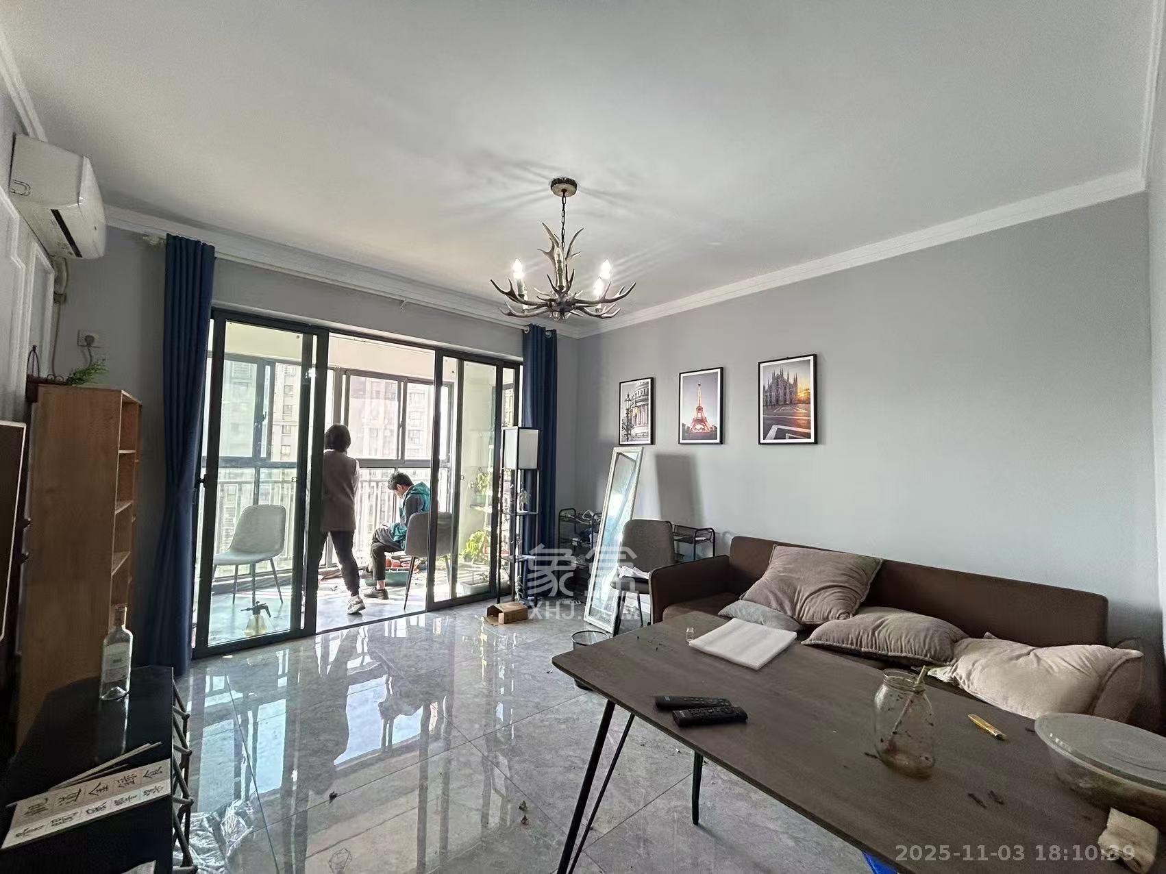 半山壹号  2室2厅1卫    2600.0元/月