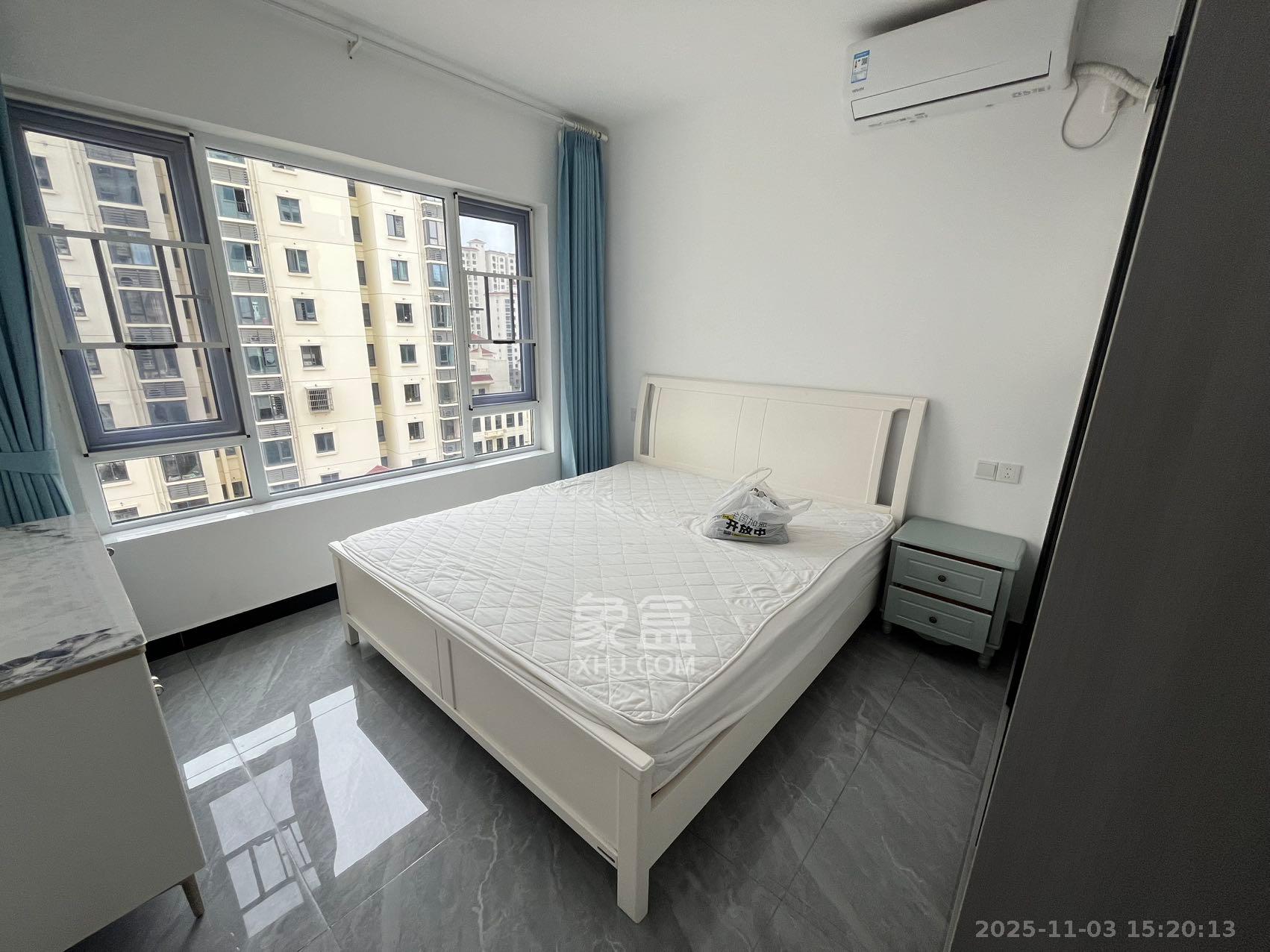 湘荷美苑  3室2厅2卫    2000.0元/月室内图