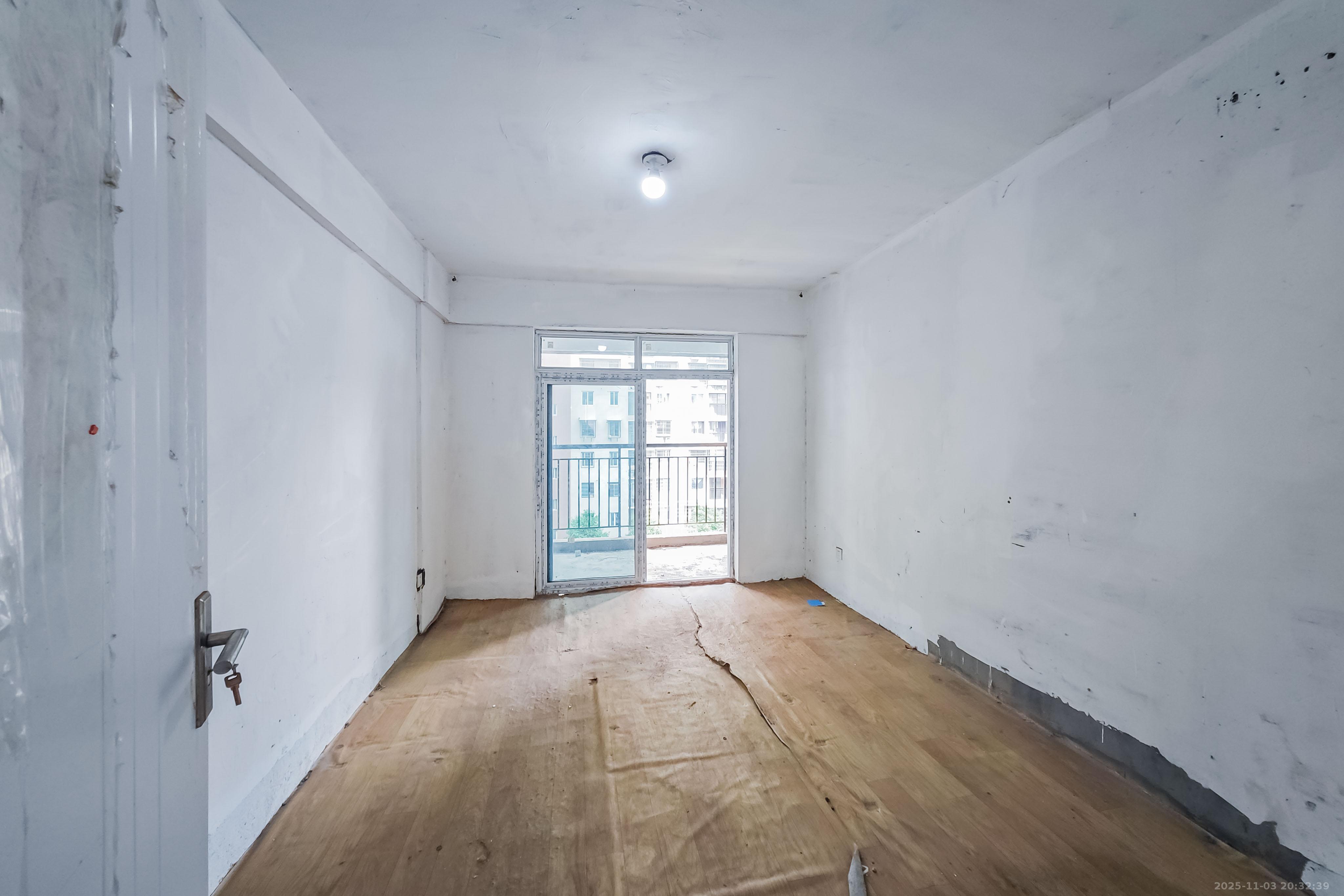 天凯东苑  2室2厅1卫    45.0万其他