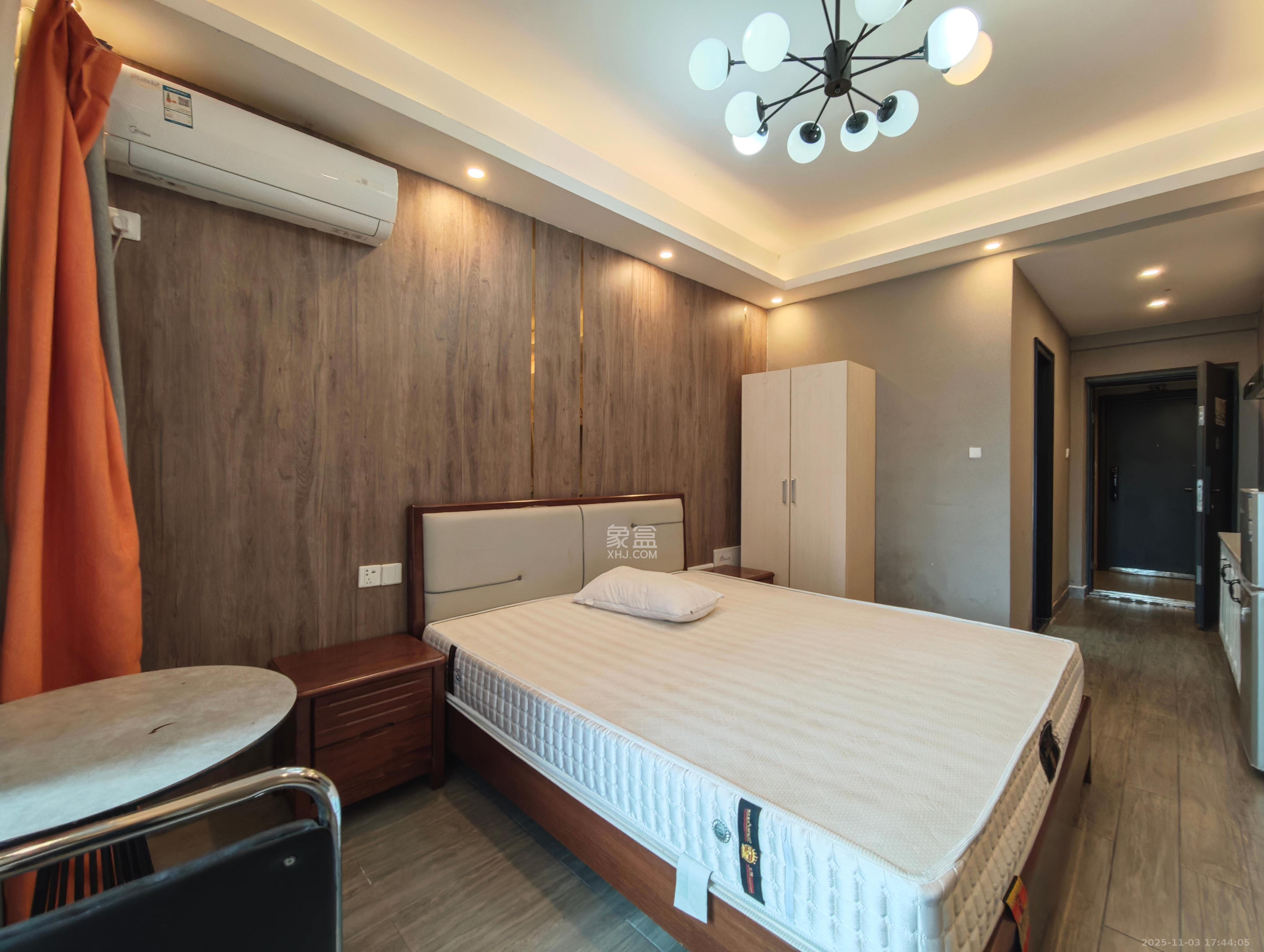 芙蓉万国城MOMA（卓越汇富苑）  1室0厅0卫    1300.0元/月室内图