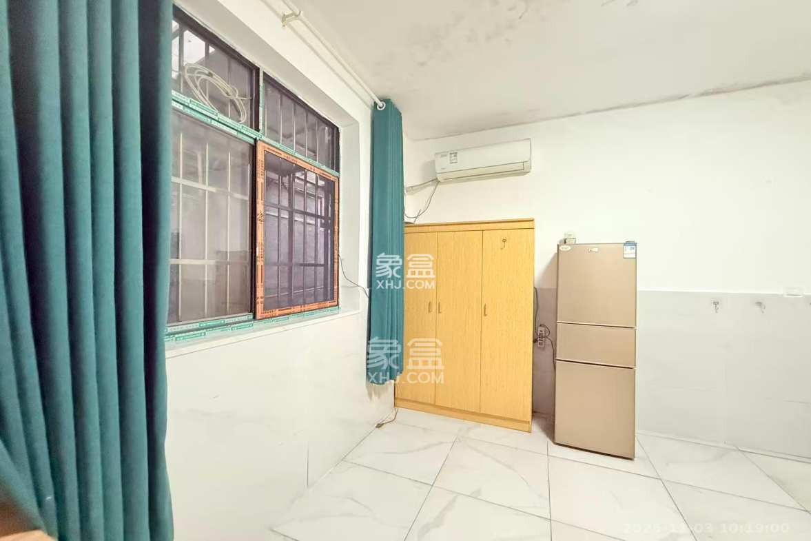 高正街散盘 1室0厅1卫 1000.0元/月 高正街散盘 1室0厅1卫 1000.0元/月室内图