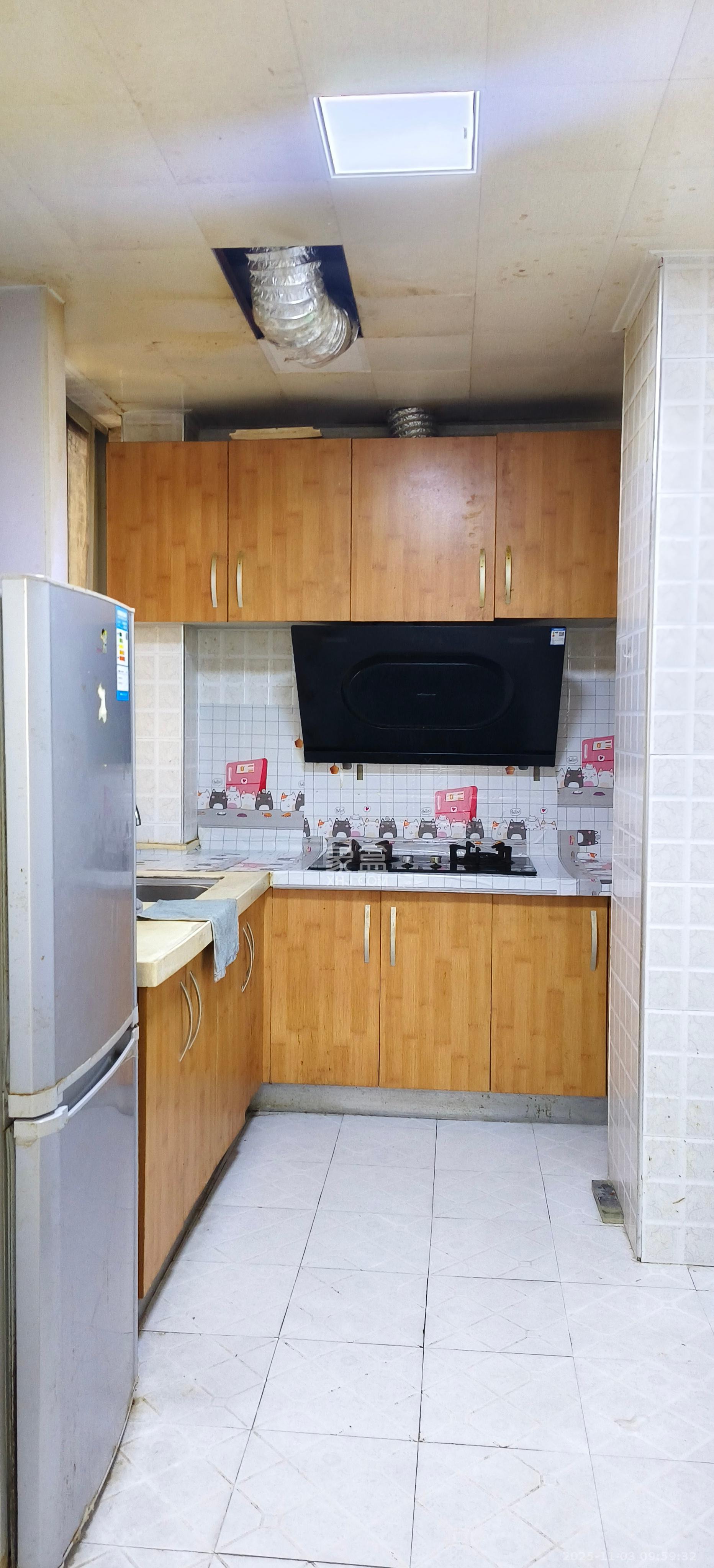 西源鑫大厦  2室2厅1卫    2000.0元/月室内图