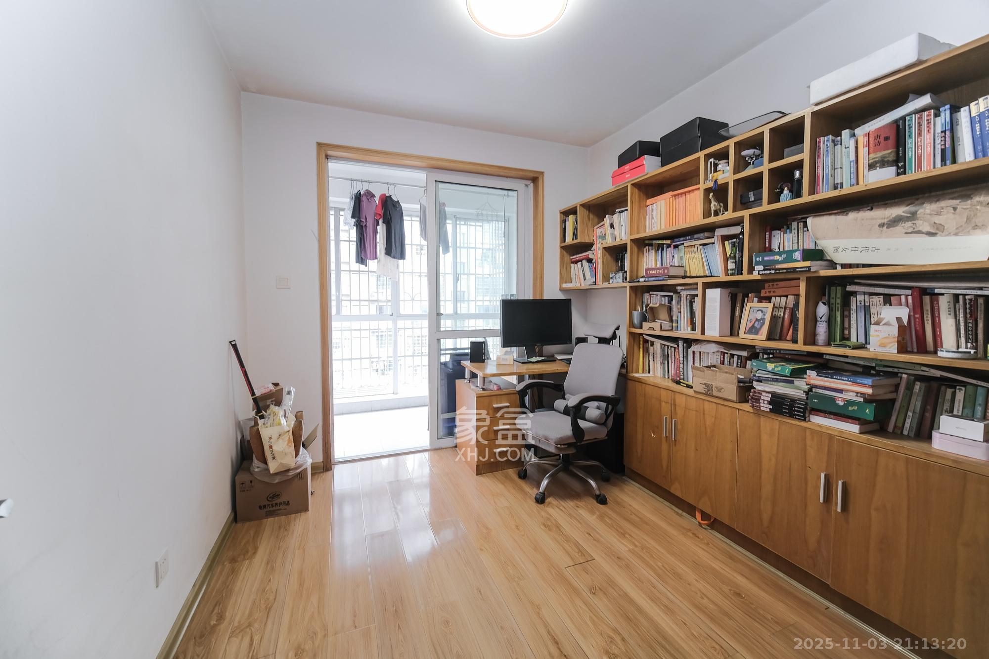 长丰星城 4室2厅2卫 89.0万 长丰星城 4室2厅2卫 89.0万卧室