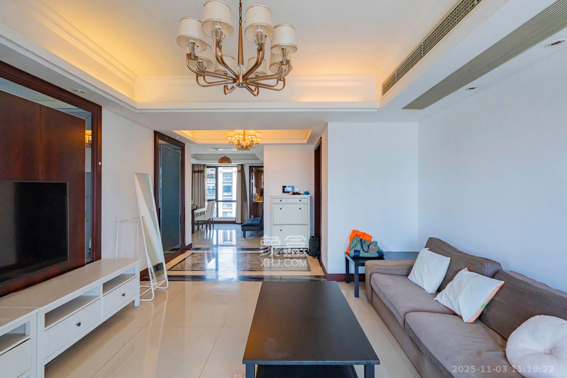 复地崑玉国际一期 3室2厅2卫 6000.0元/月 复地崑玉国际一期 3室2厅2卫 6000.0元/月室内图