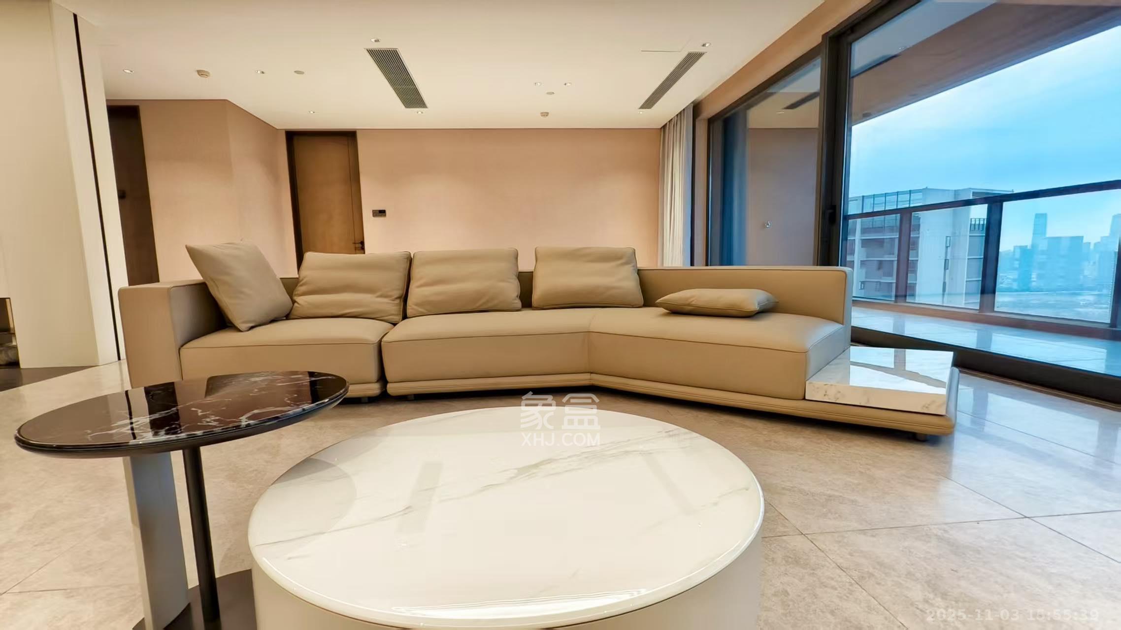 长沙悦府（华润万象城）  4室2厅3卫    12000.0元/月室内图