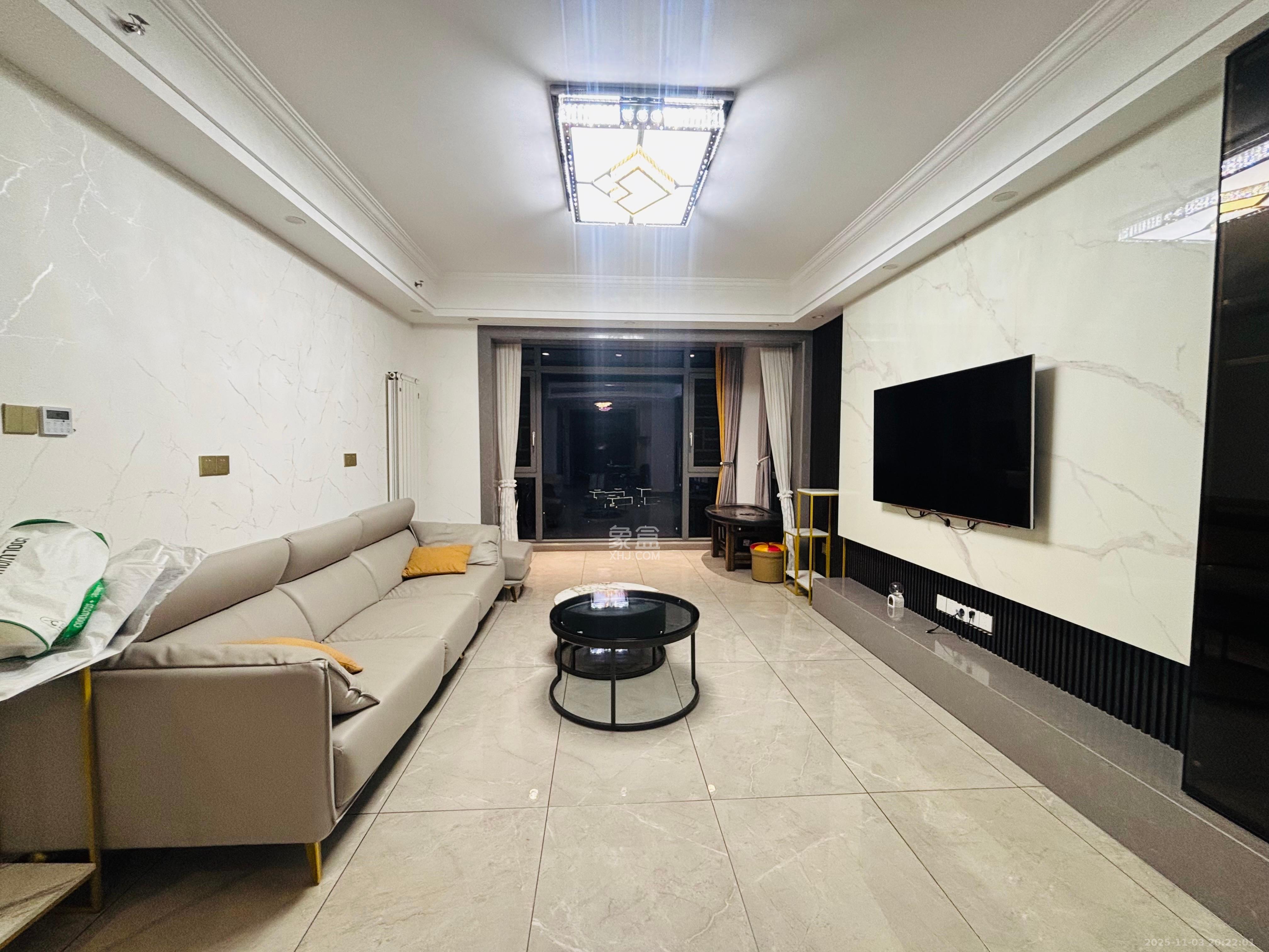 梅溪湖金茂湾  4室2厅2卫    3800.0元/月