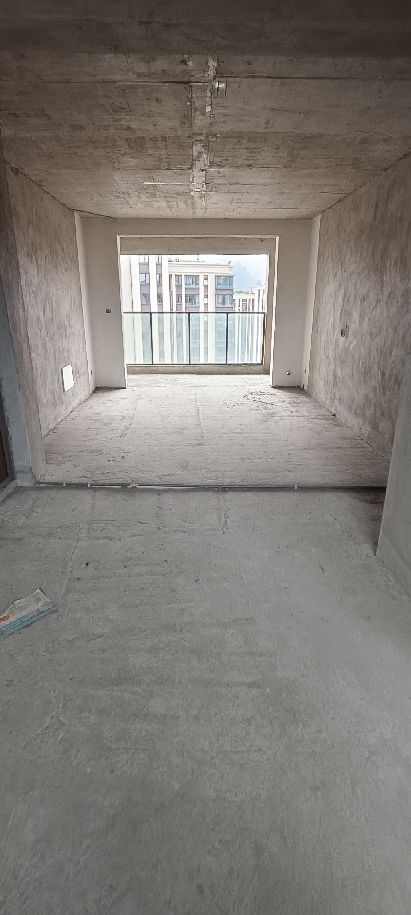 山水印象澜庭  3室2厅2卫    85.0万 山水印象澜庭  3室2厅2卫    85.0万客厅