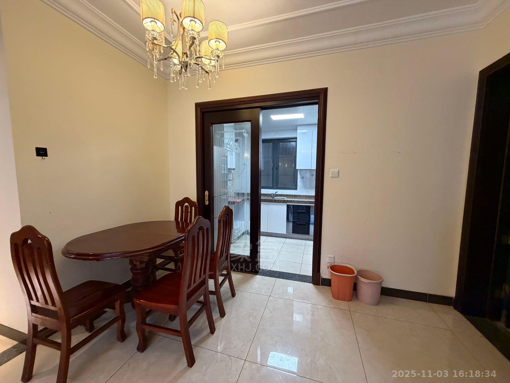 恒大华府 3室2厅1卫 2000.0元/月 恒大华府 3室2厅1卫 2000.0元/月室内图