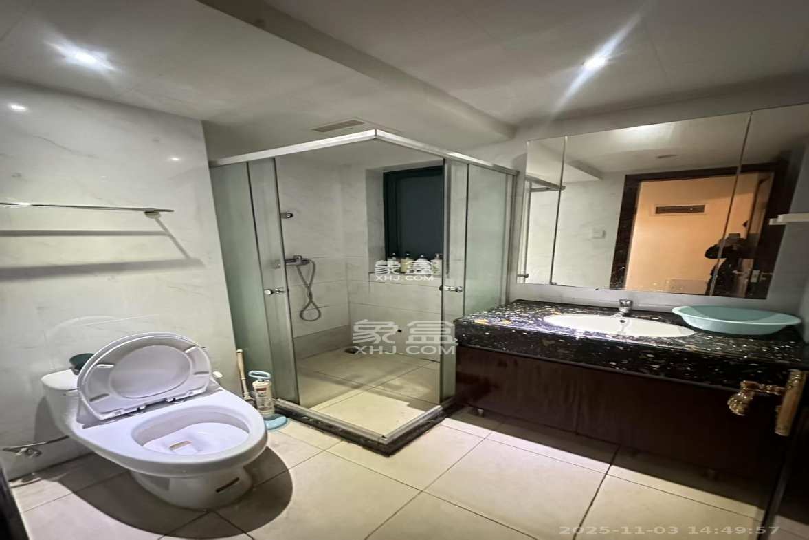 恒大雅苑 2室1厅1卫 2300.0元/月 恒大雅苑 2室1厅1卫 2300.0元/月室内图