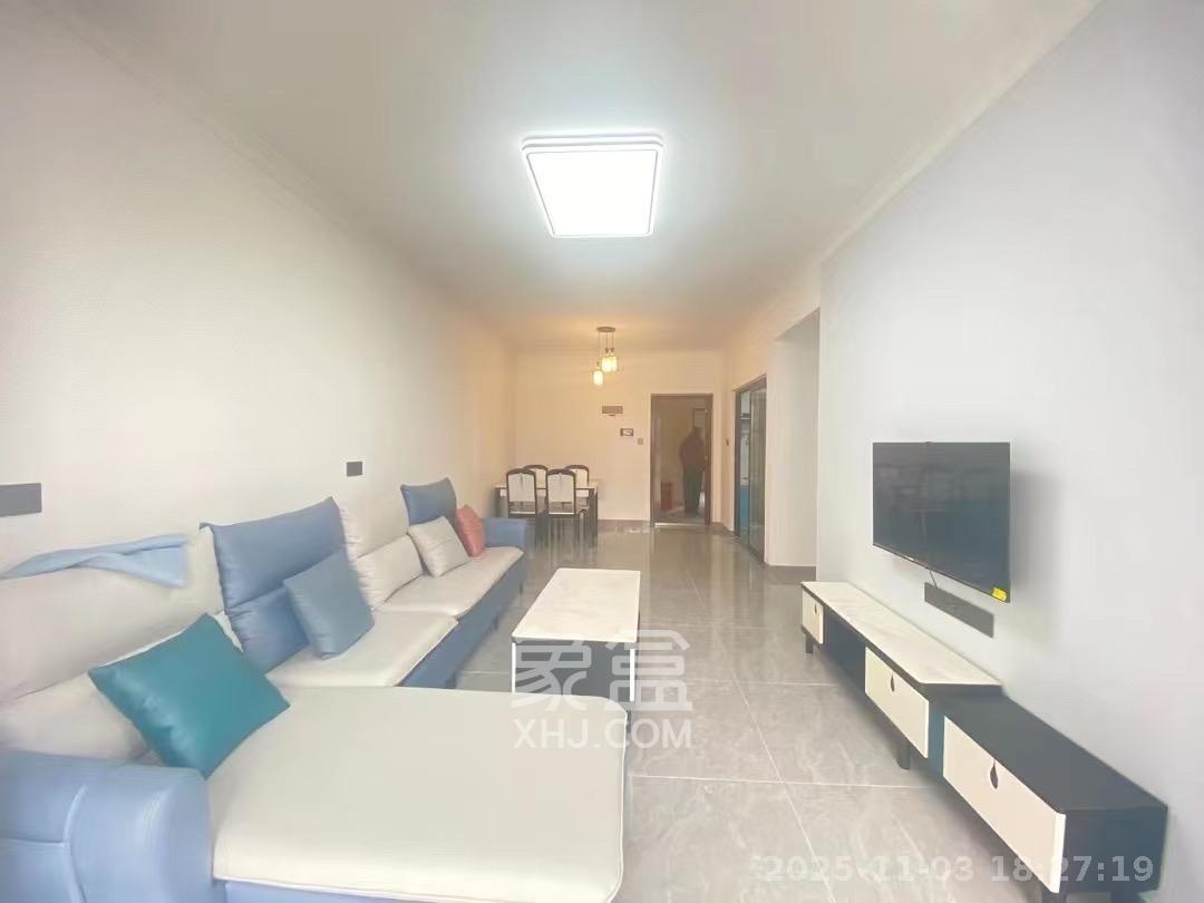 芙蓉万国城MOMA（卓越汇富苑）  3室1厅1卫    2600.0元/月室内图