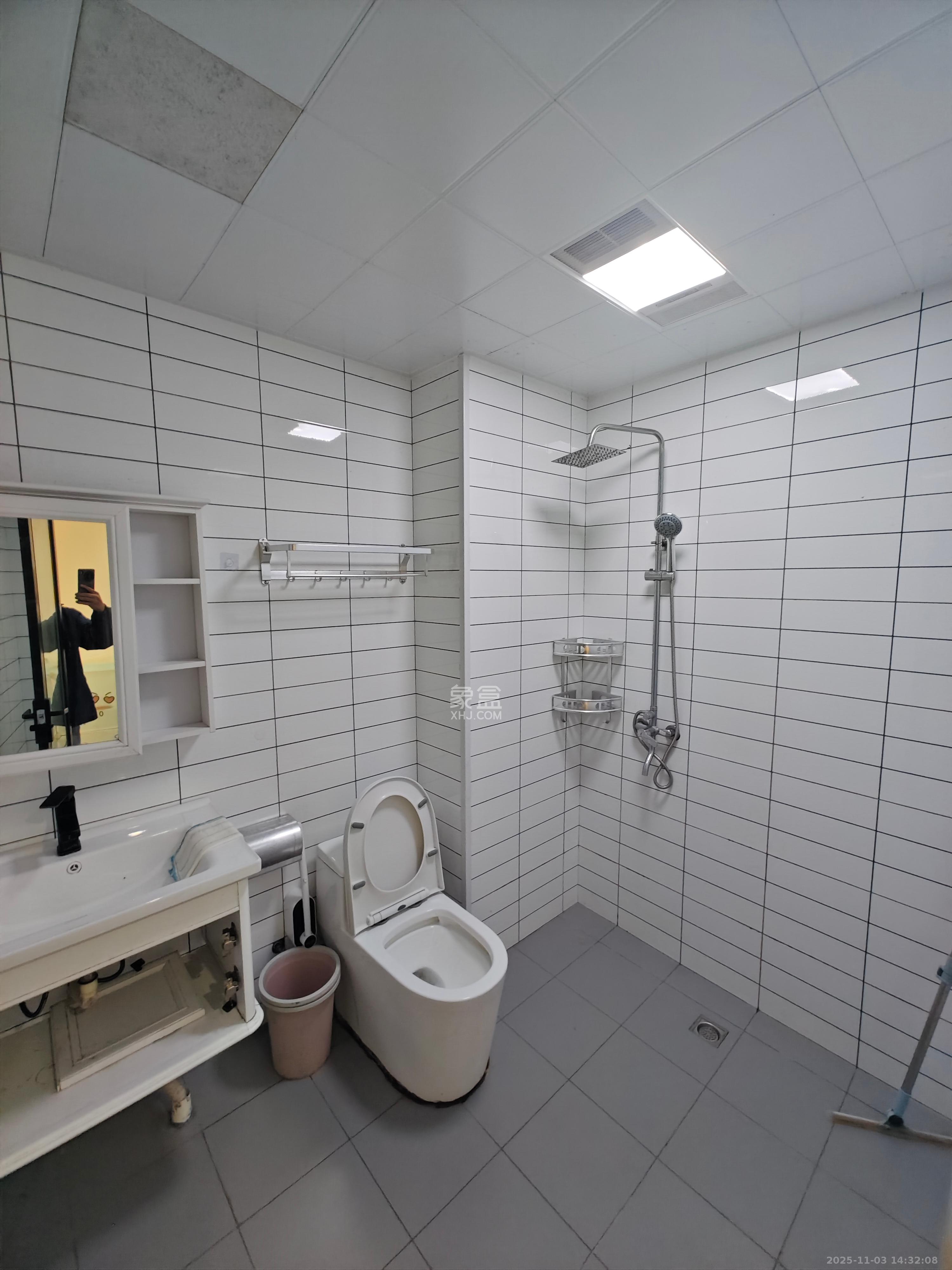 东友星座 1室1厅1卫 1800.0元/月 东友星座 1室1厅1卫 1800.0元/月室内图