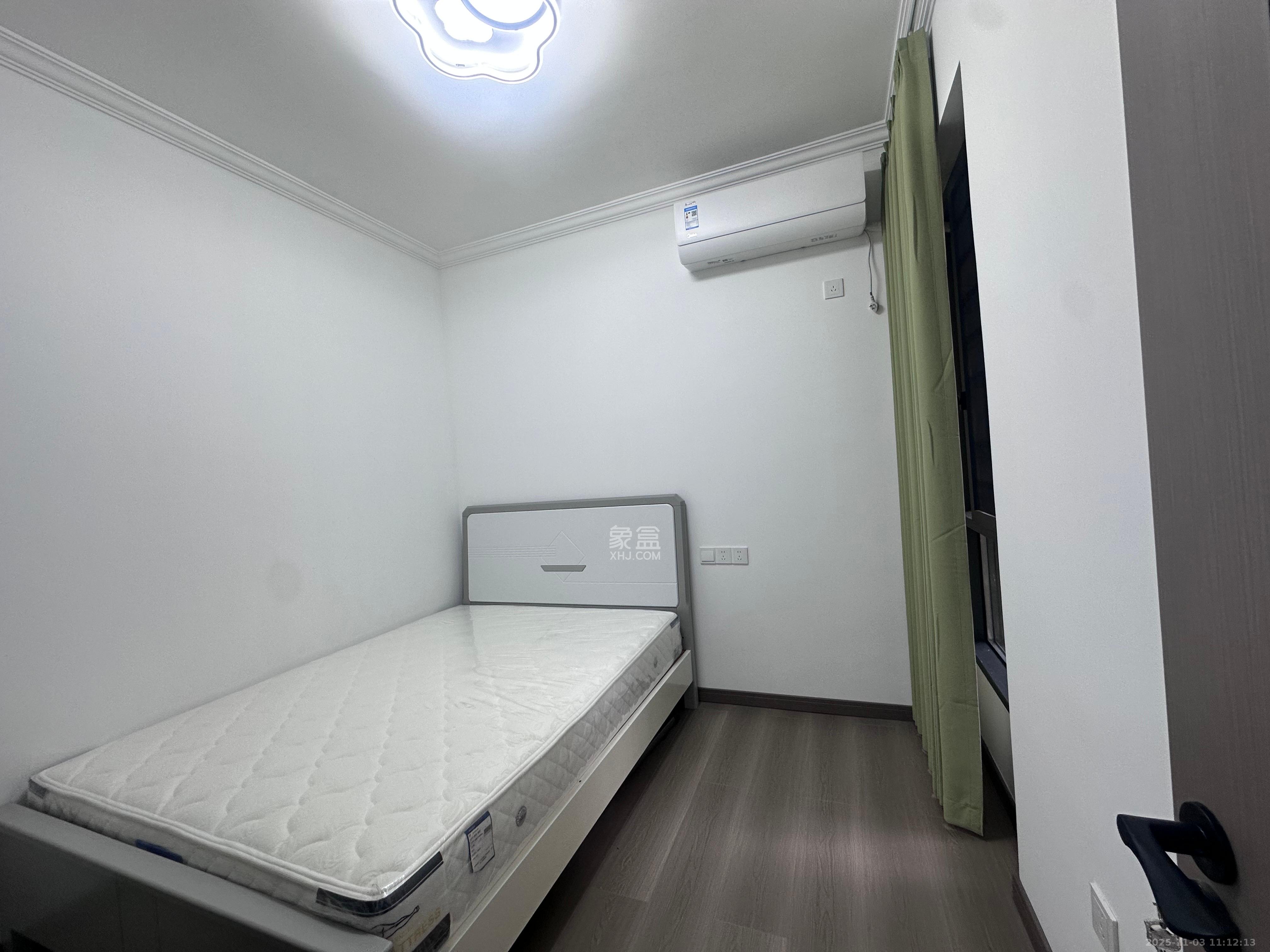 富基世纪公园  3室2厅1卫    2200.0元/月室内图