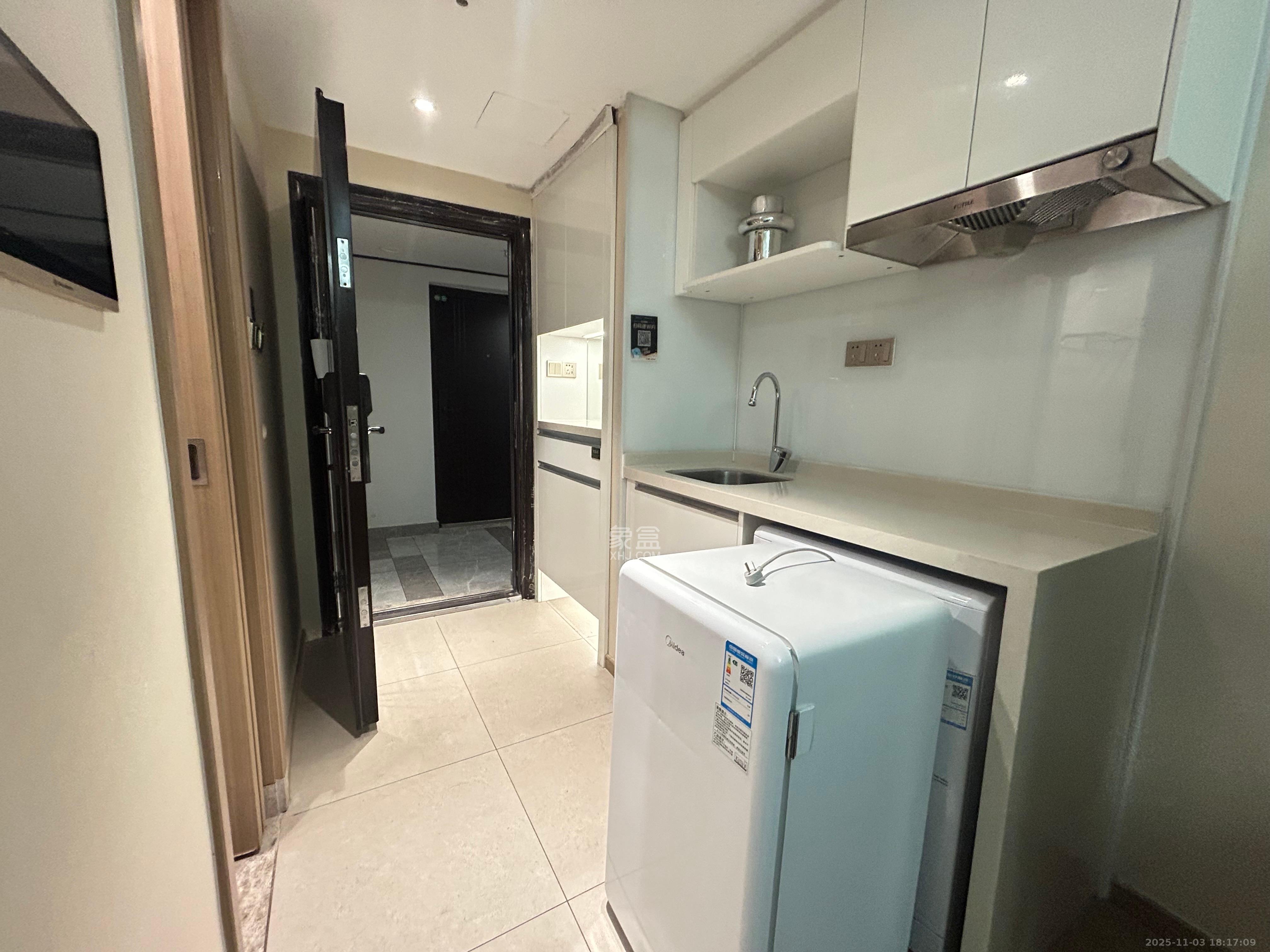 长沙檀府  1室0厅0卫    2000.0元/月