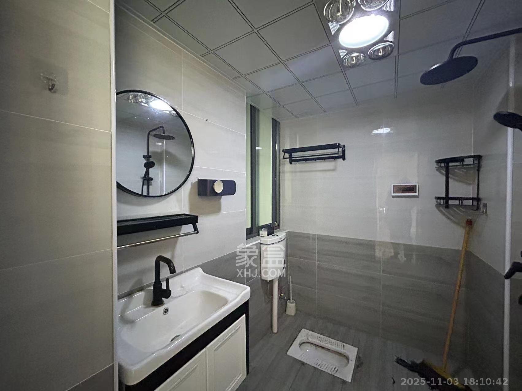 半山壹号  2室2厅1卫    2600.0元/月室内图