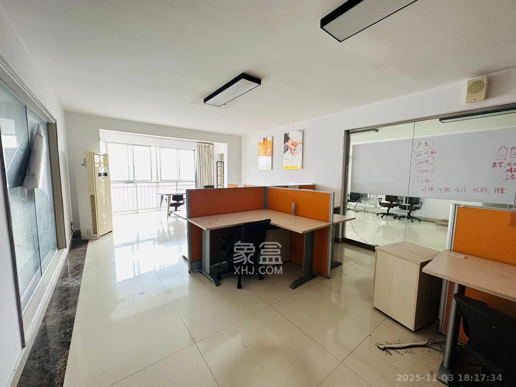 高桥现代商贸城  5室3厅2卫    7200.0元/月