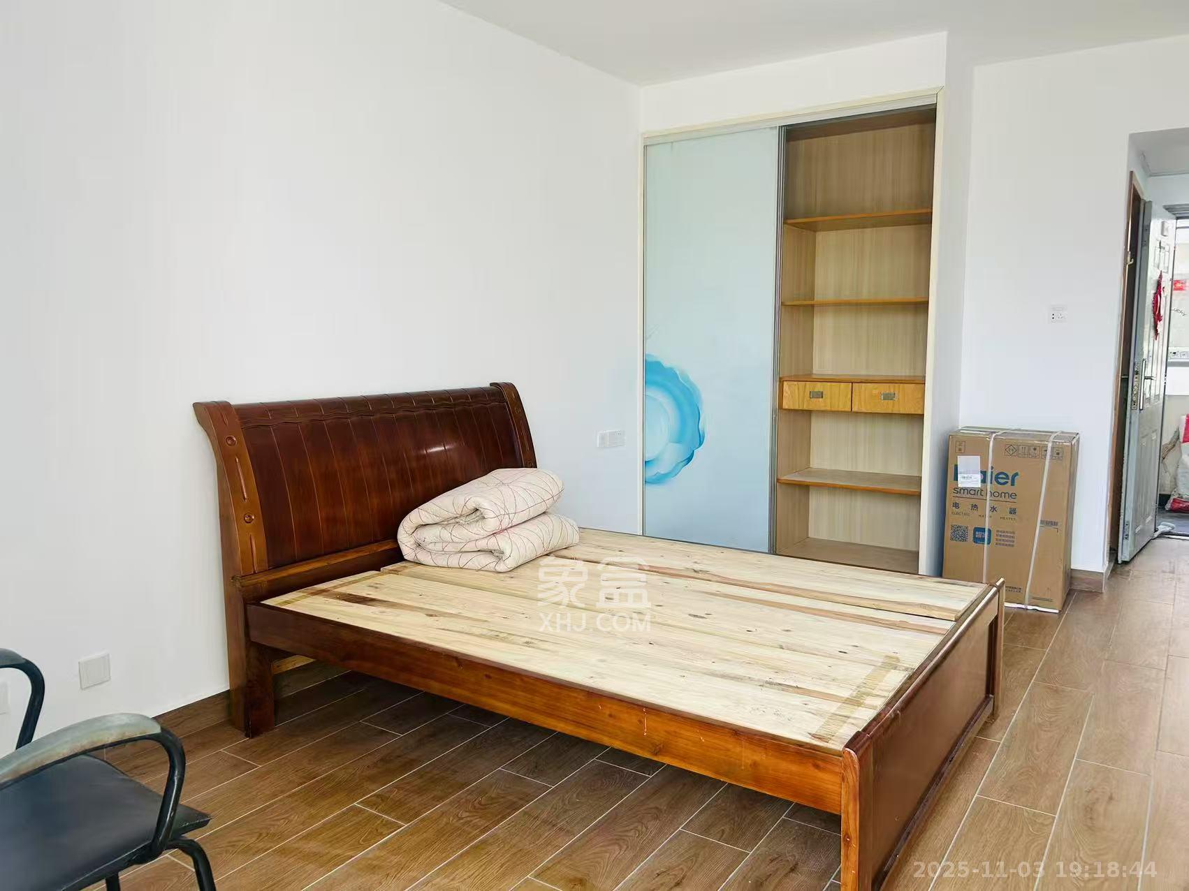 阳光100二期  1室1厅1卫    1100.0元/月