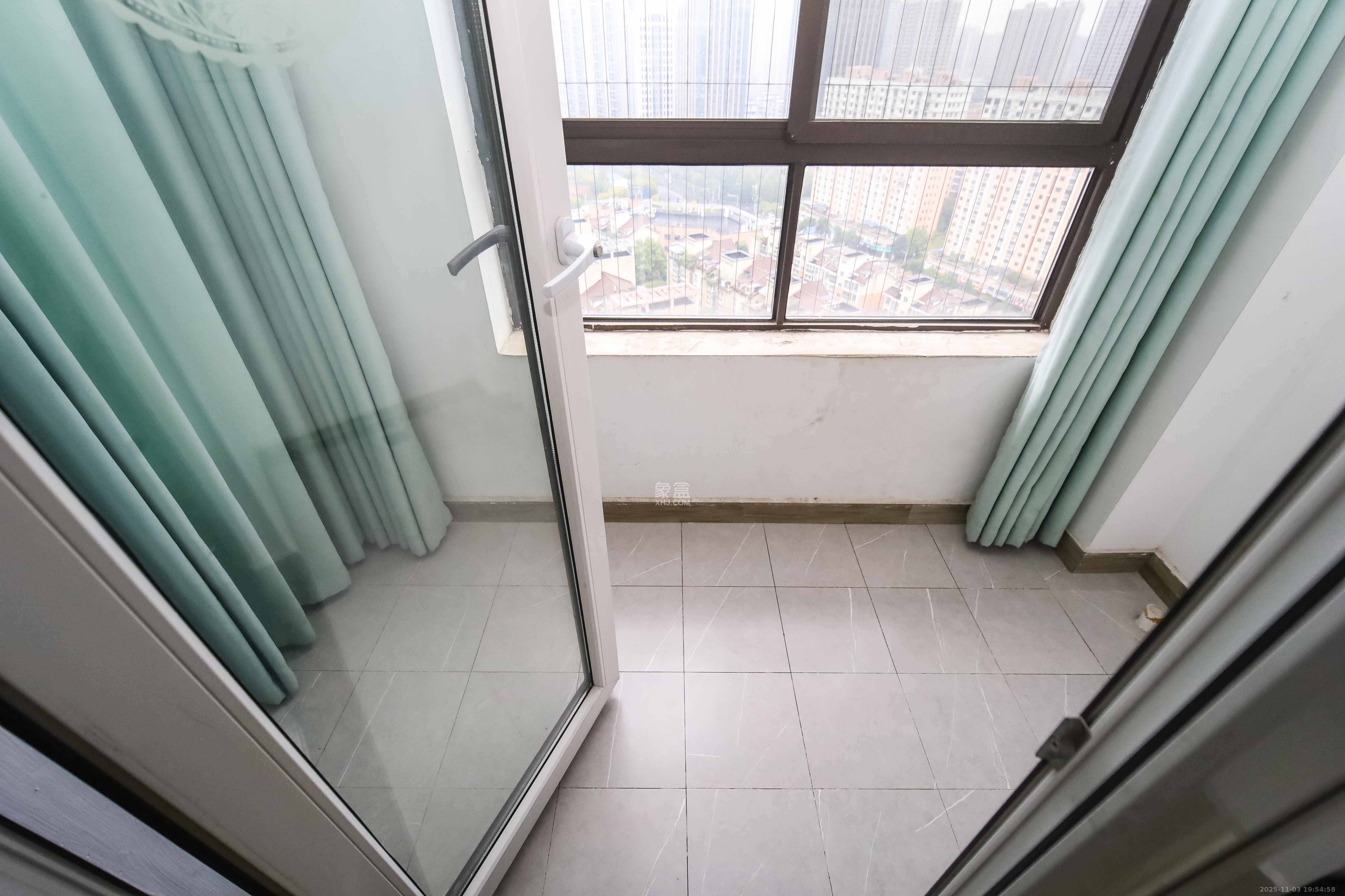 金地格林公馆 3室2厅1卫 88.0万 金地格林公馆 3室2厅1卫 88.0万阳台