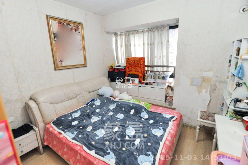 高鑫麓城  2室2厅1卫    2300.0元/月室内图