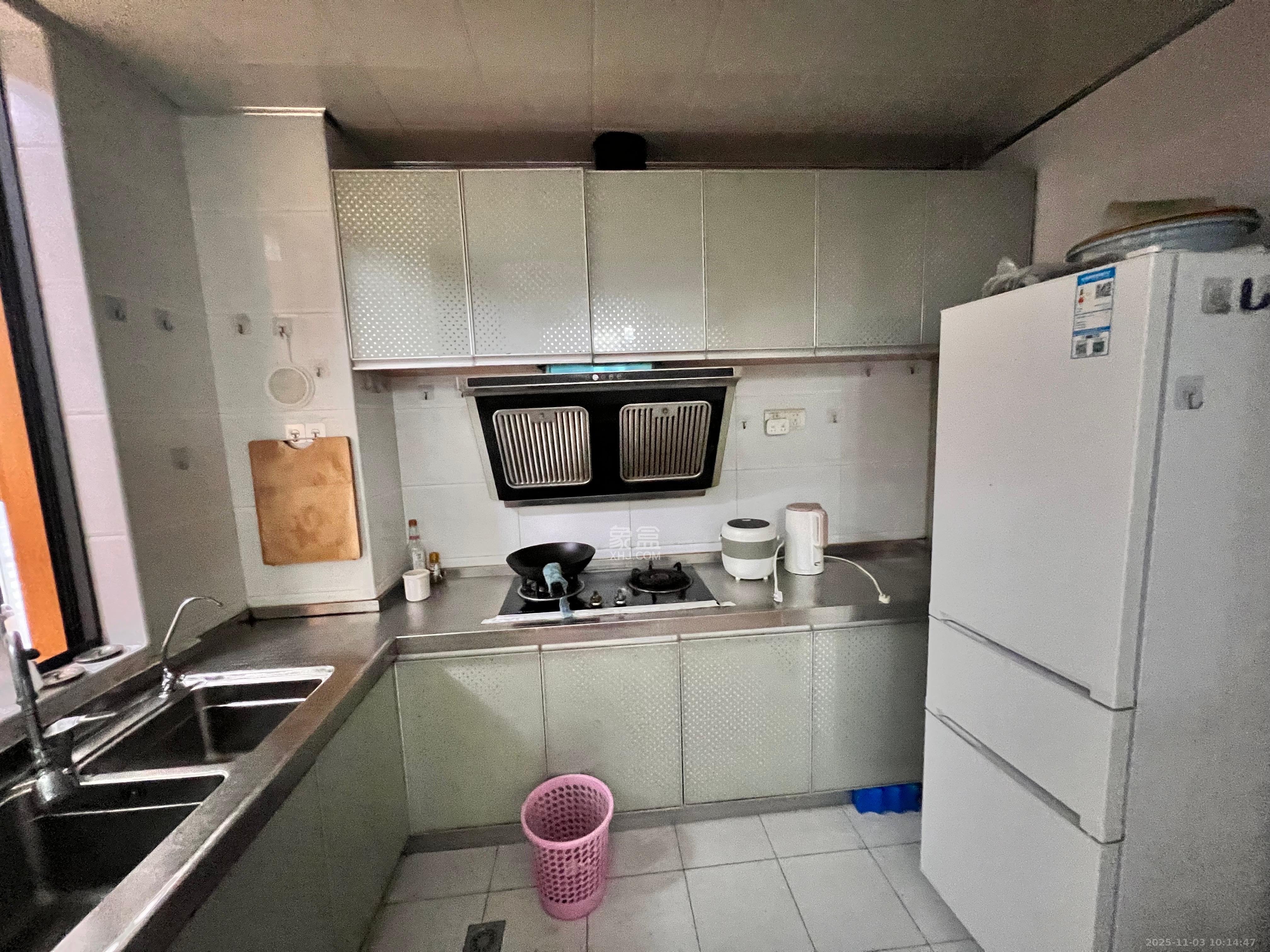 世纪桃花苑  2室2厅1卫    2000.0元/月室内图