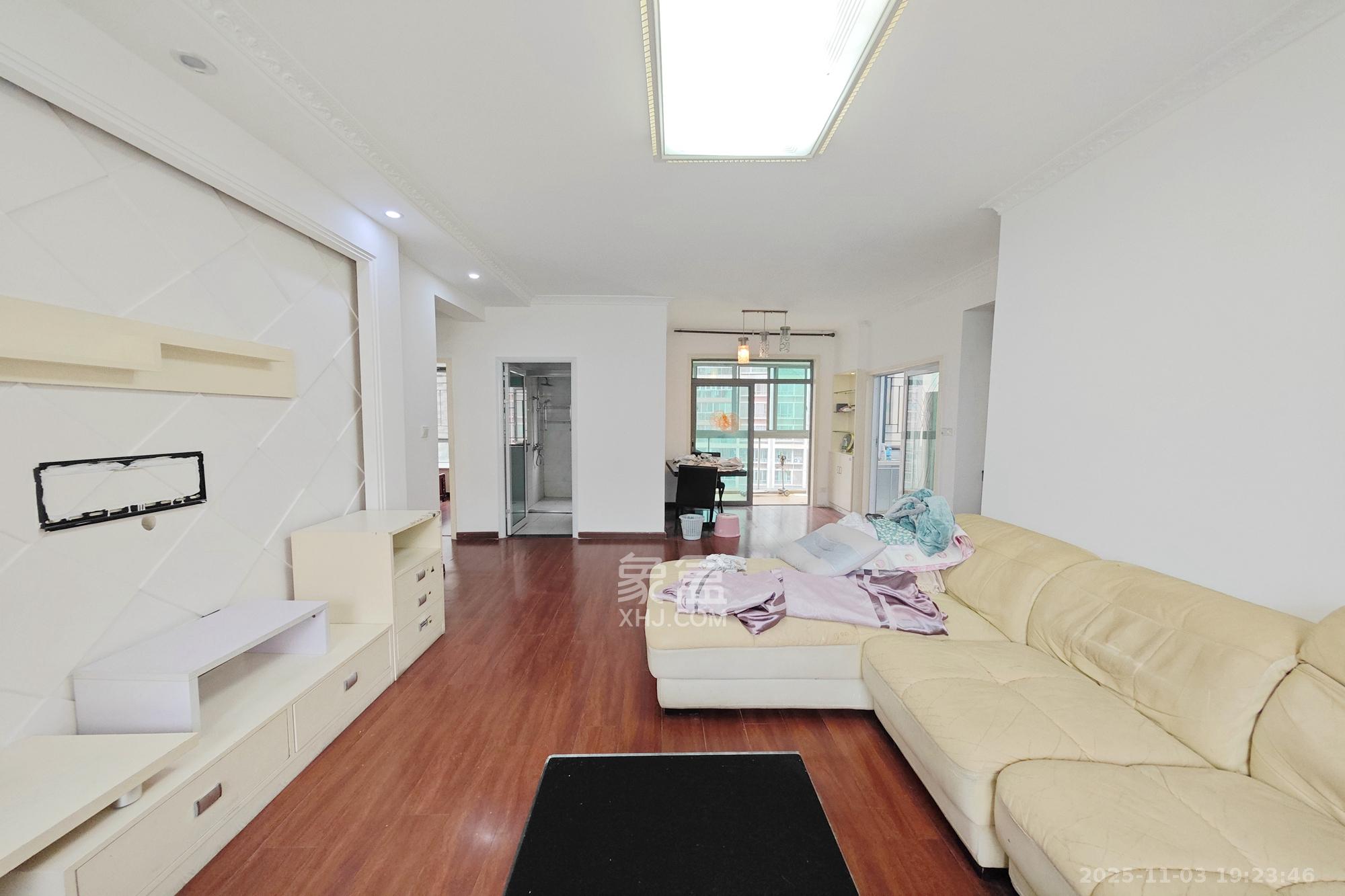 新城新世界一二三期  2室2厅1卫    96.0万