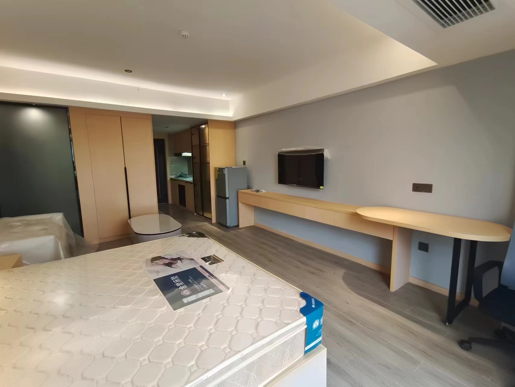 中国城星悦居  1室1厅1卫    2100.0元/月 中国城星悦居  1室1厅1卫    2100.0元/月室内图