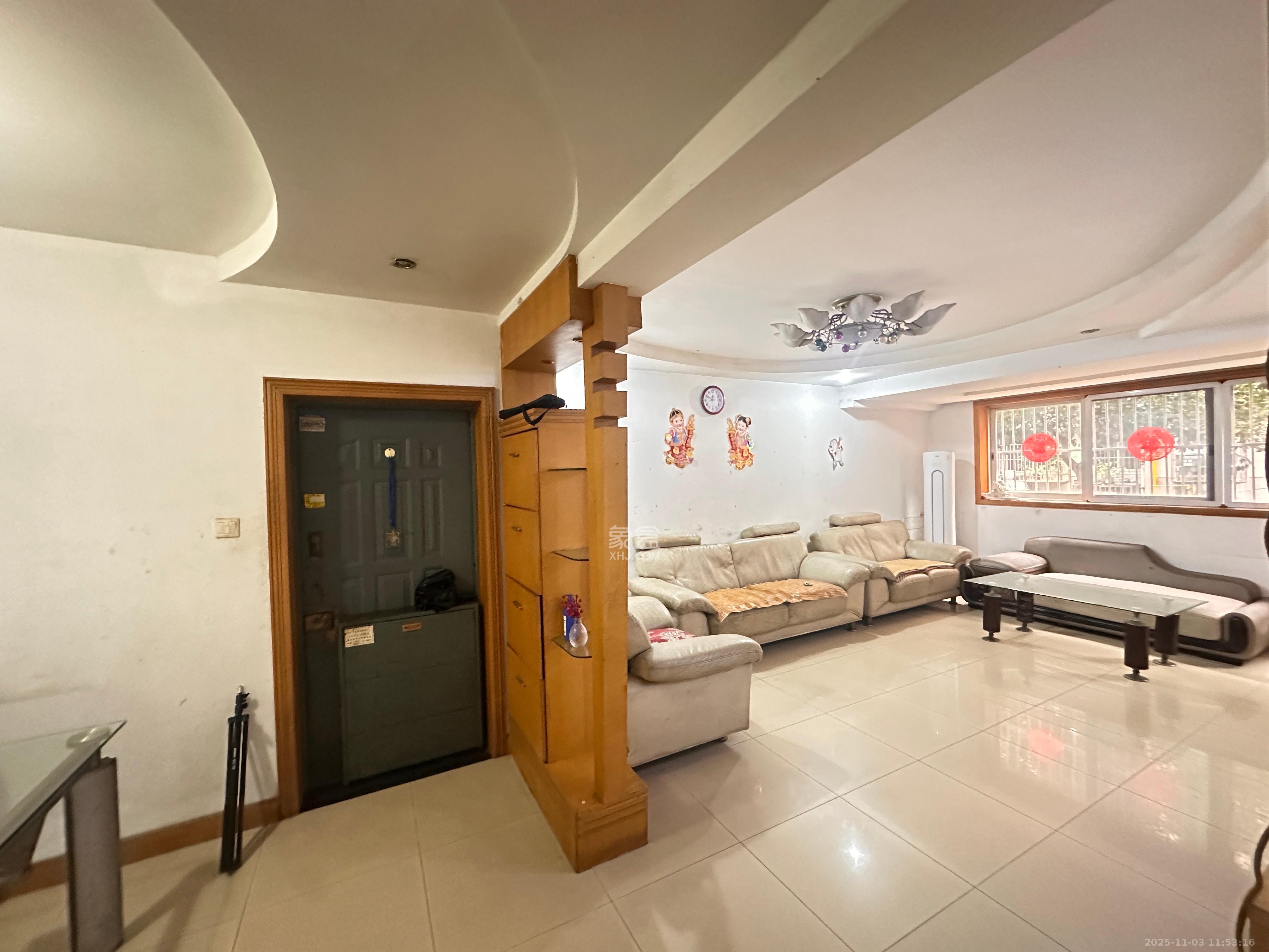 湘计花园  1室0厅0卫    2300.0元/月