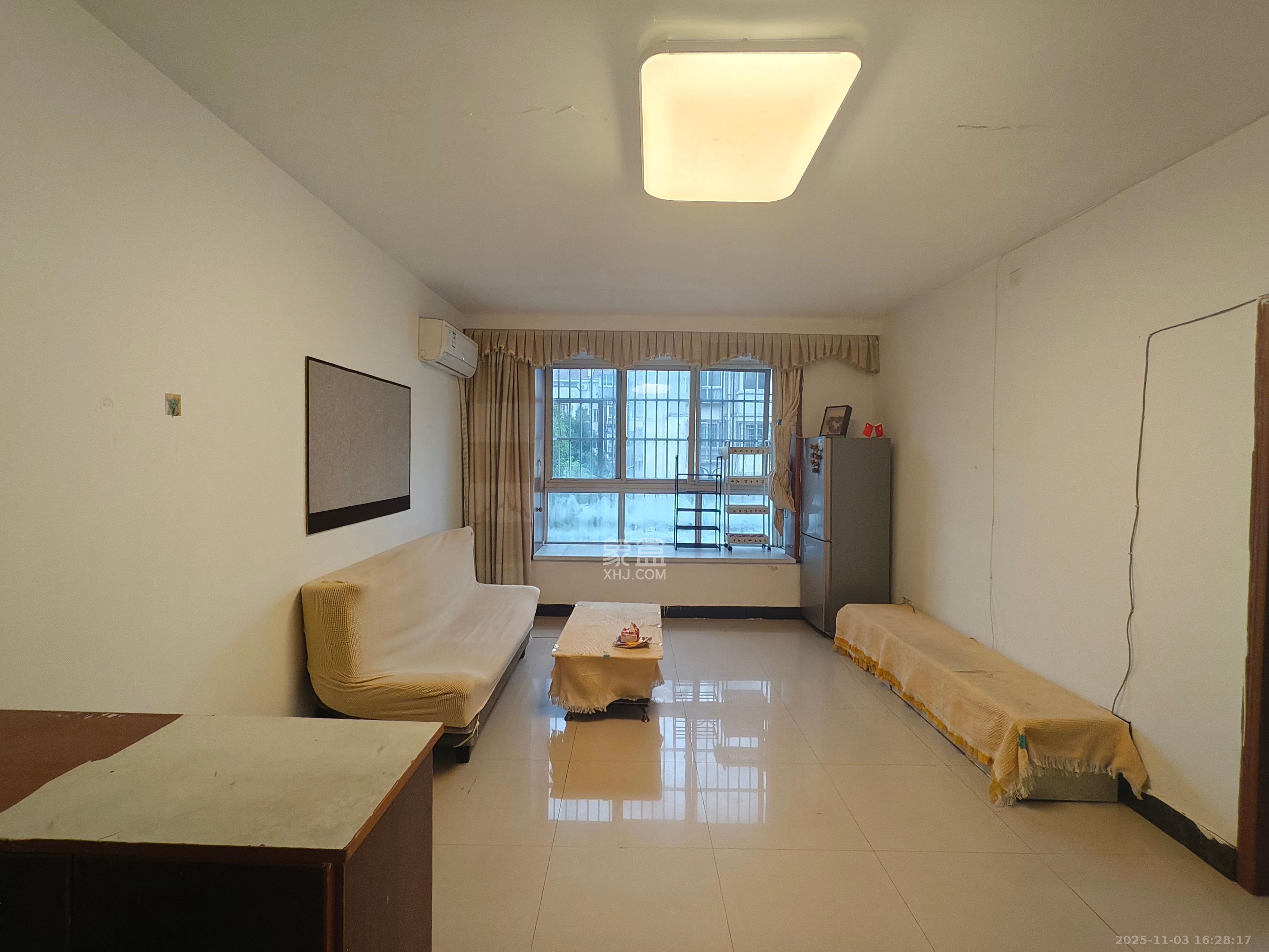 德润园  2室2厅1卫    1600.0元/月