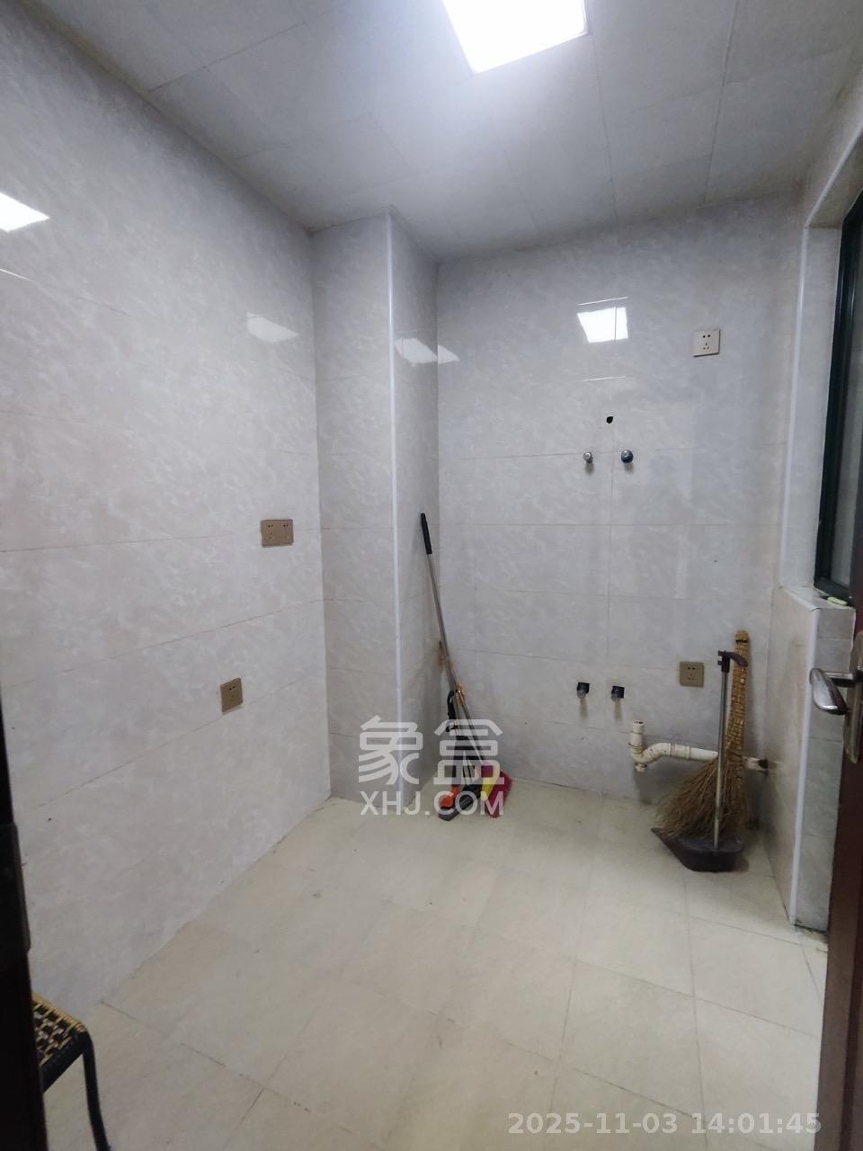 恒大雅苑  1室1厅1卫    2500.0元/月 恒大雅苑  1室1厅1卫    2500.0元/月室内图